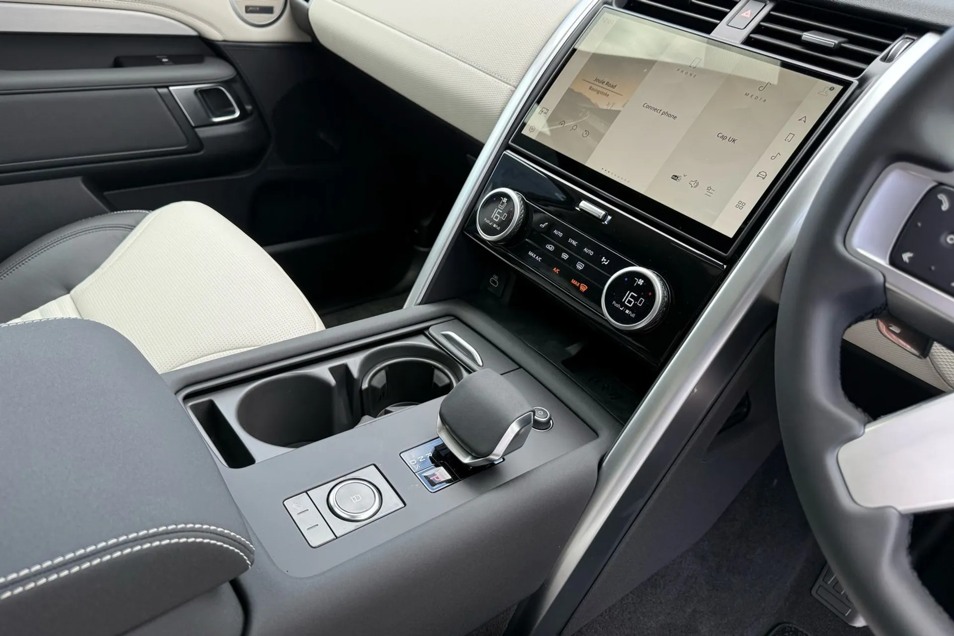 LAND ROVER DISCOVERY thumbnail image number 18