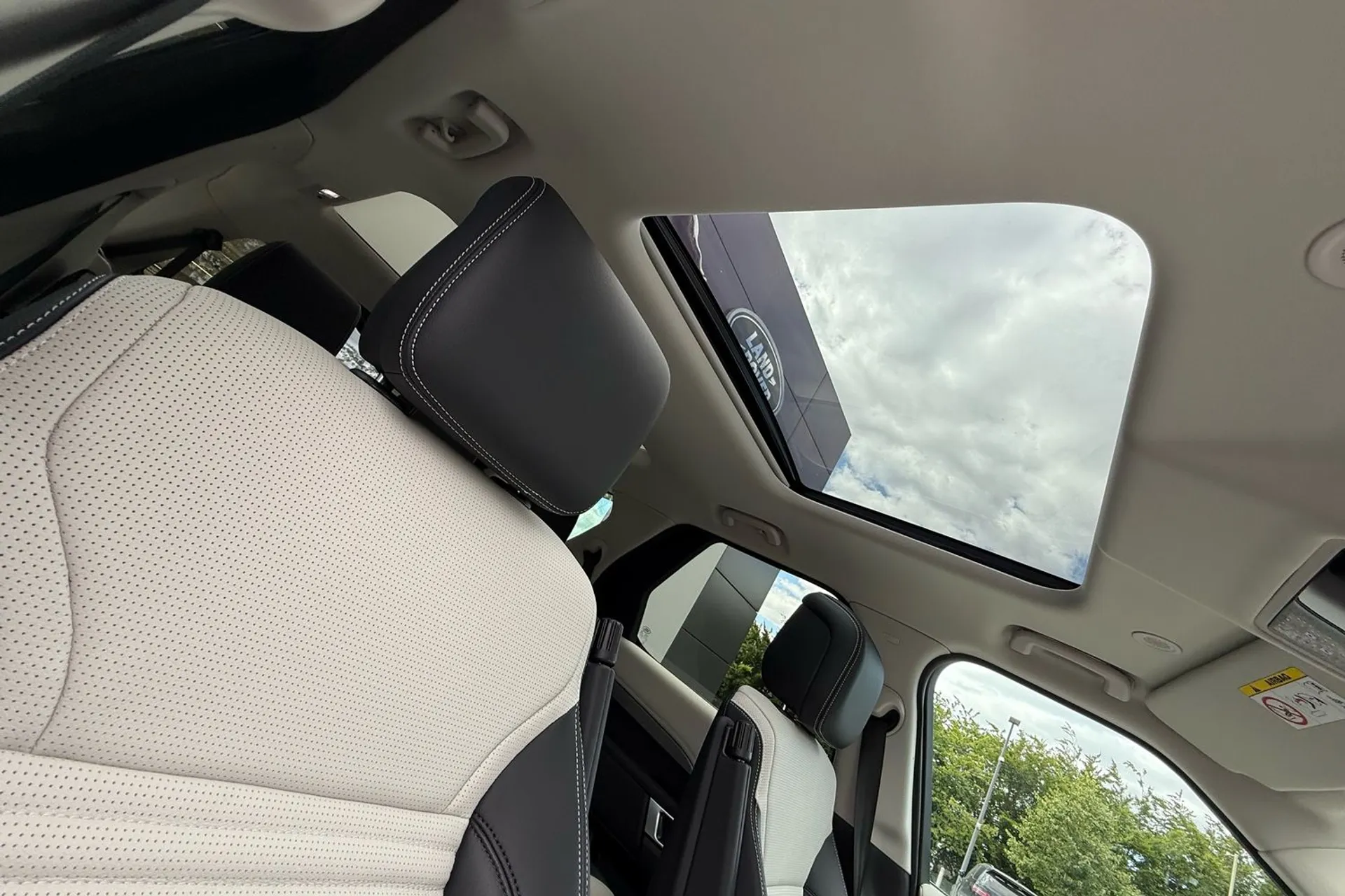 LAND ROVER DISCOVERY thumbnail image number 40