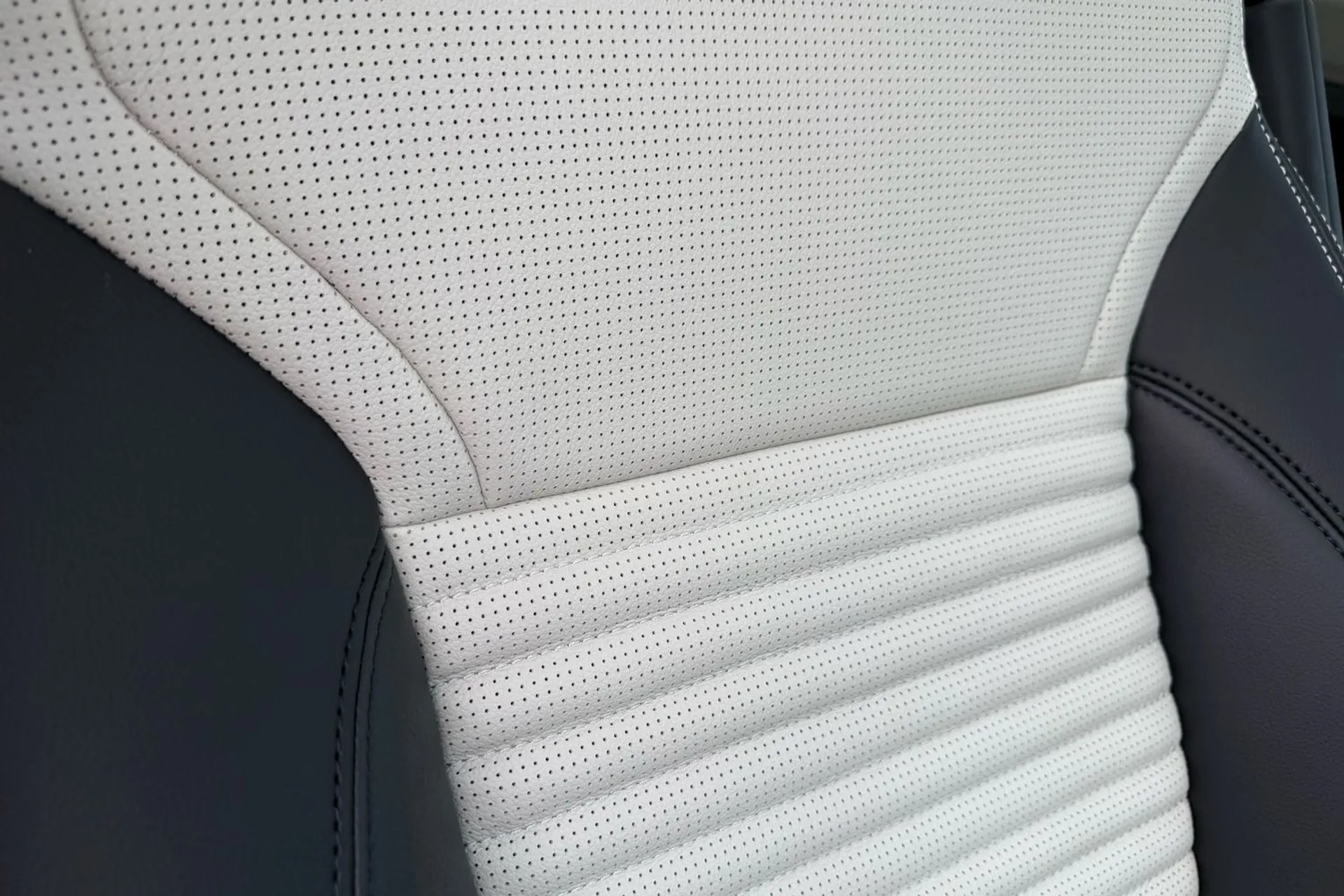 LAND ROVER DISCOVERY thumbnail image number 38