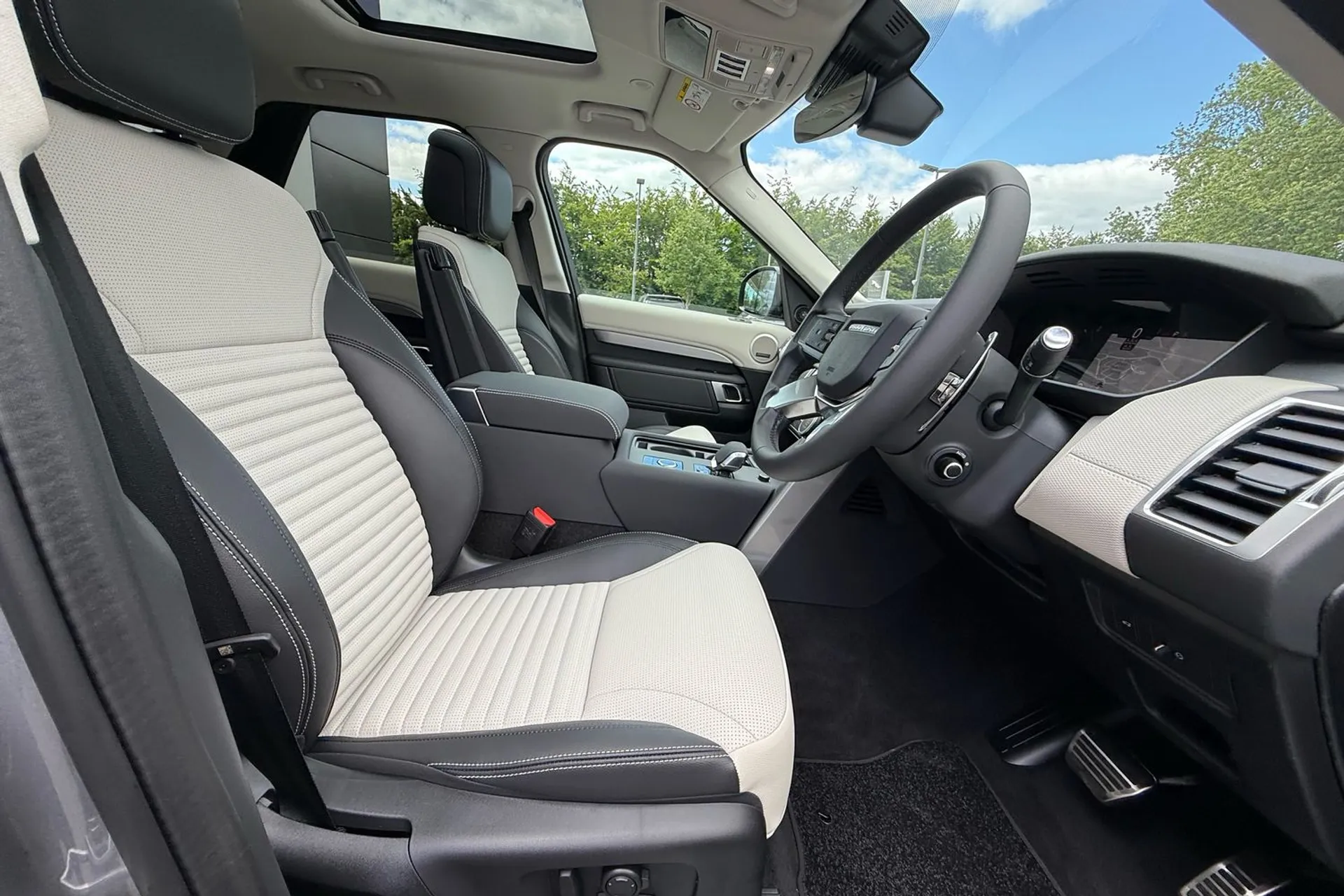 LAND ROVER DISCOVERY thumbnail image number 9