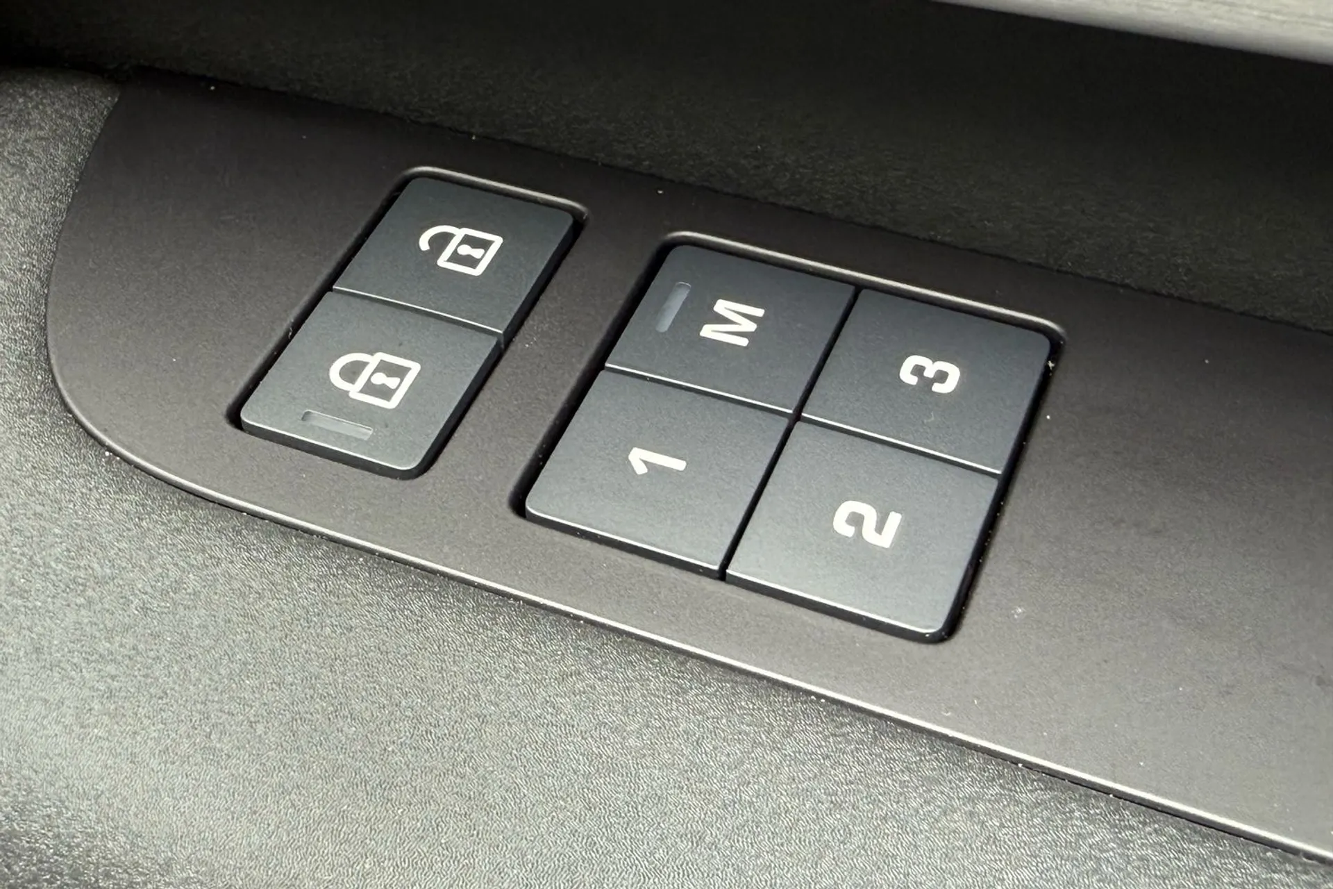 LAND ROVER DISCOVERY thumbnail image number 58