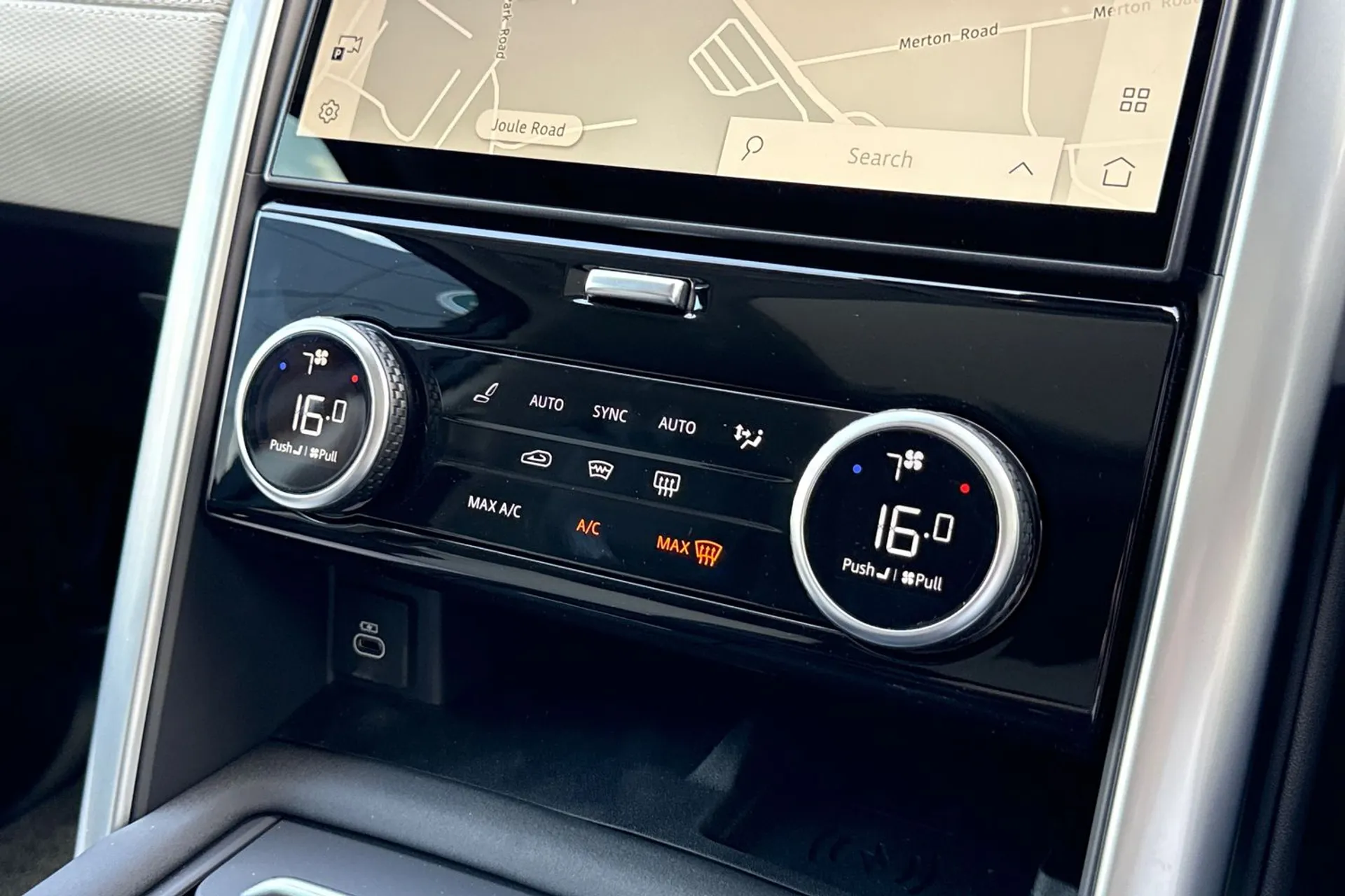 LAND ROVER DISCOVERY thumbnail image number 16