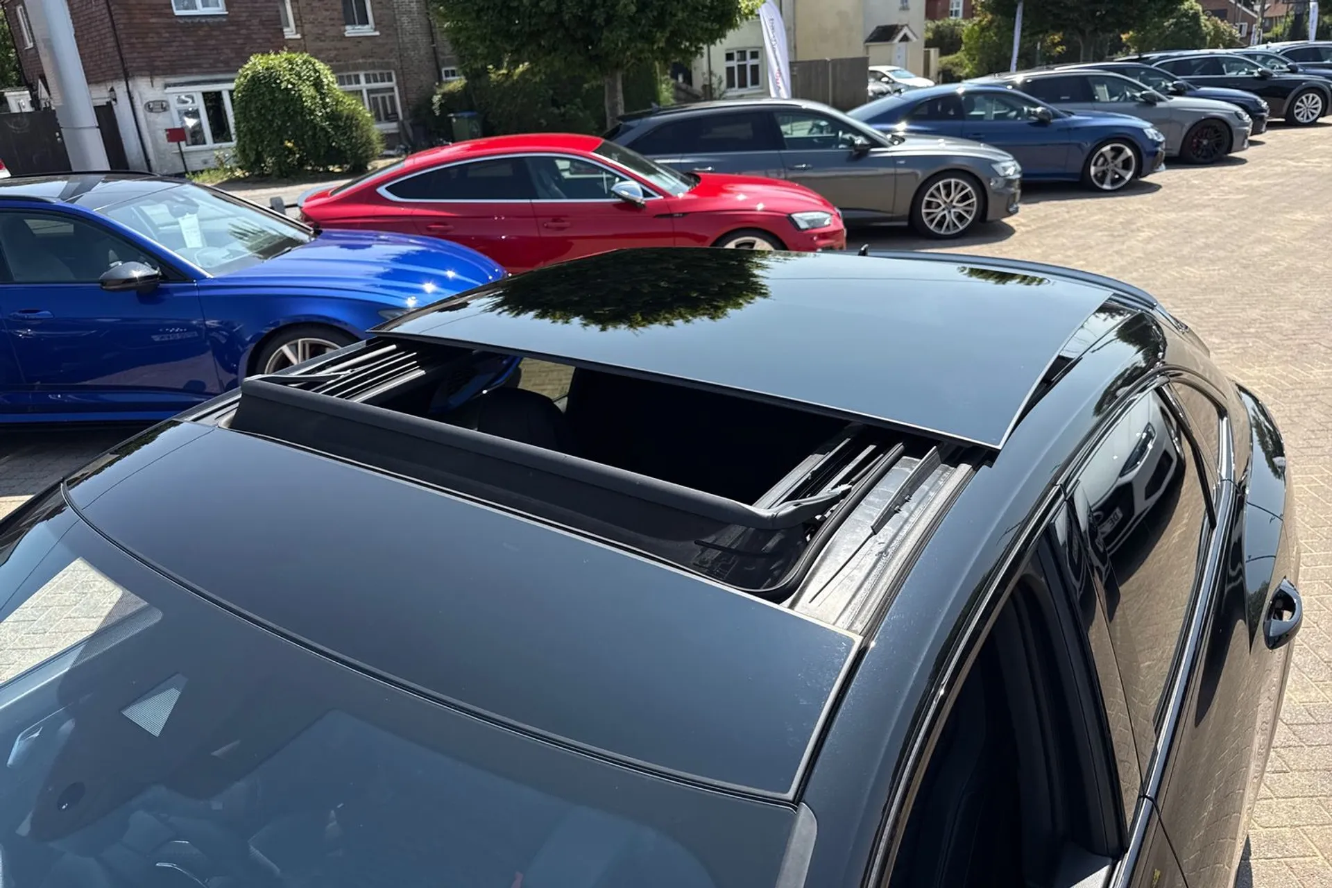 Audi RS Q3 thumbnail image number 10