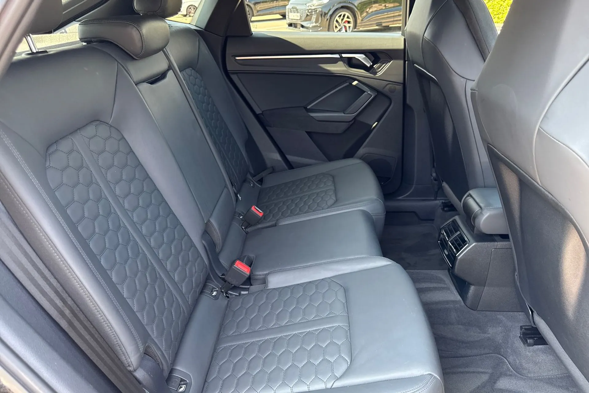 Audi RS Q3 thumbnail image number 47