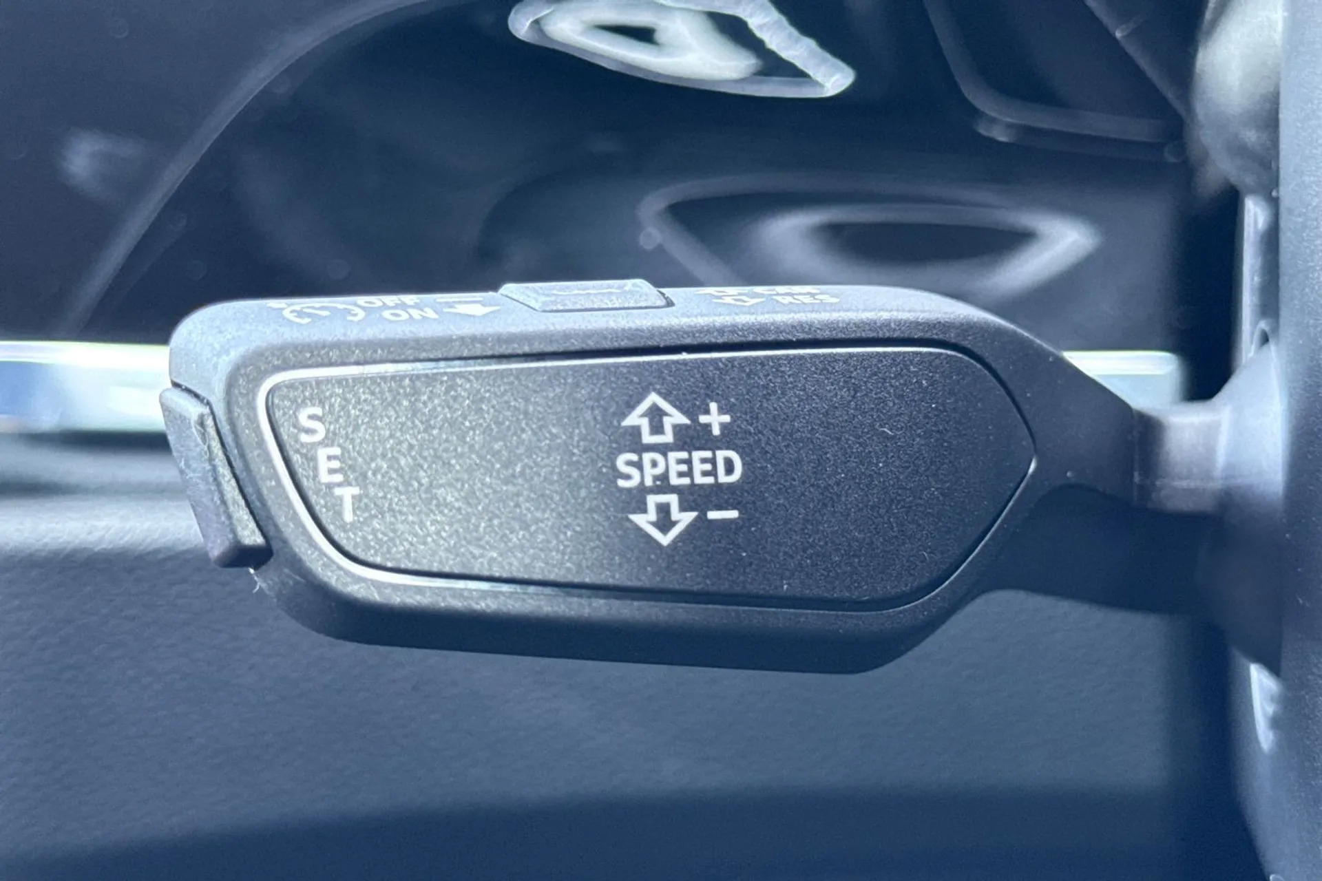 Audi RS Q3 thumbnail image number 19