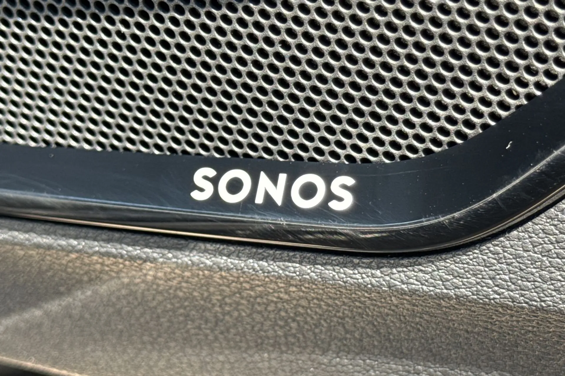 Audi RS Q3 thumbnail image number 18