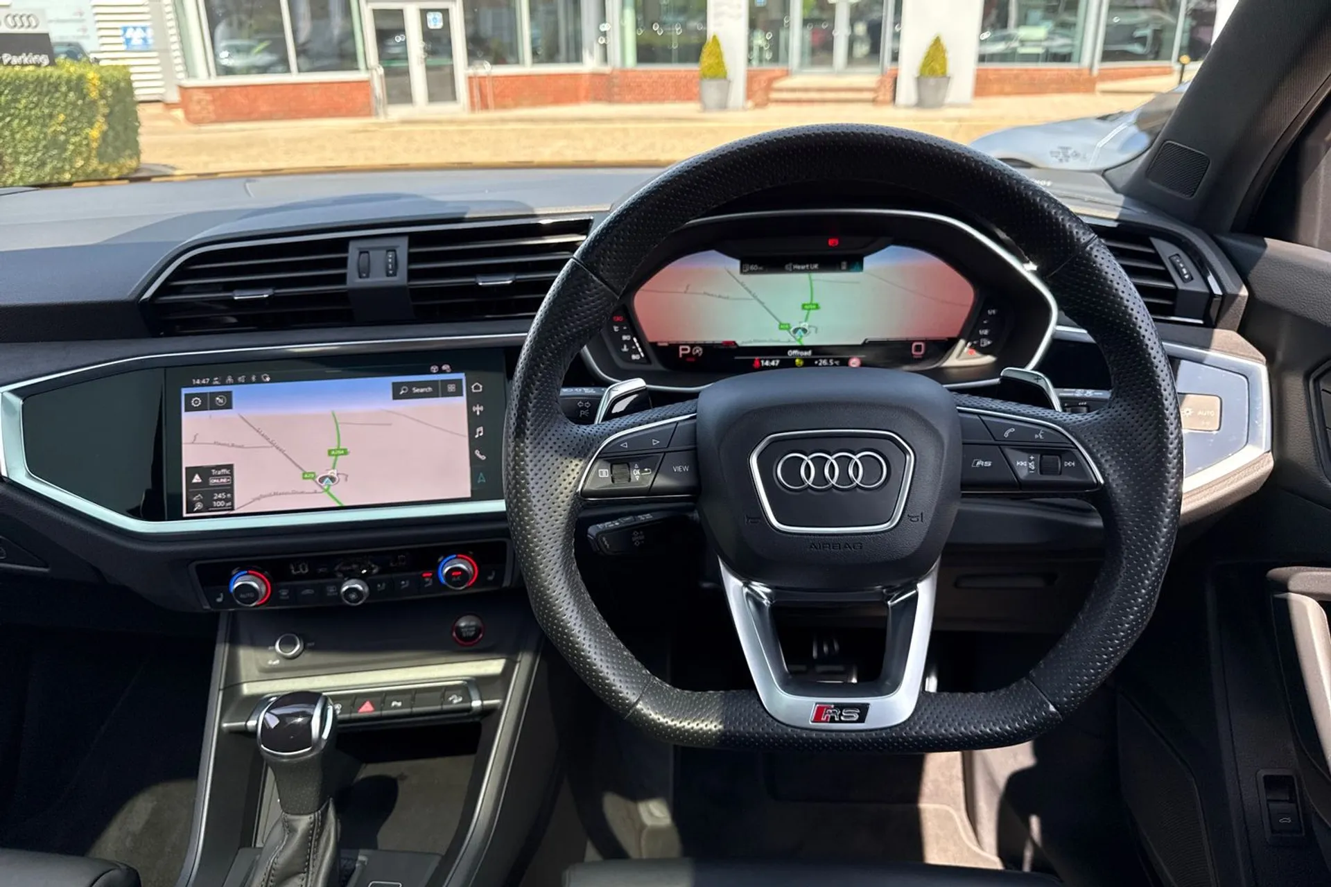 Audi RS Q3 thumbnail image number 43