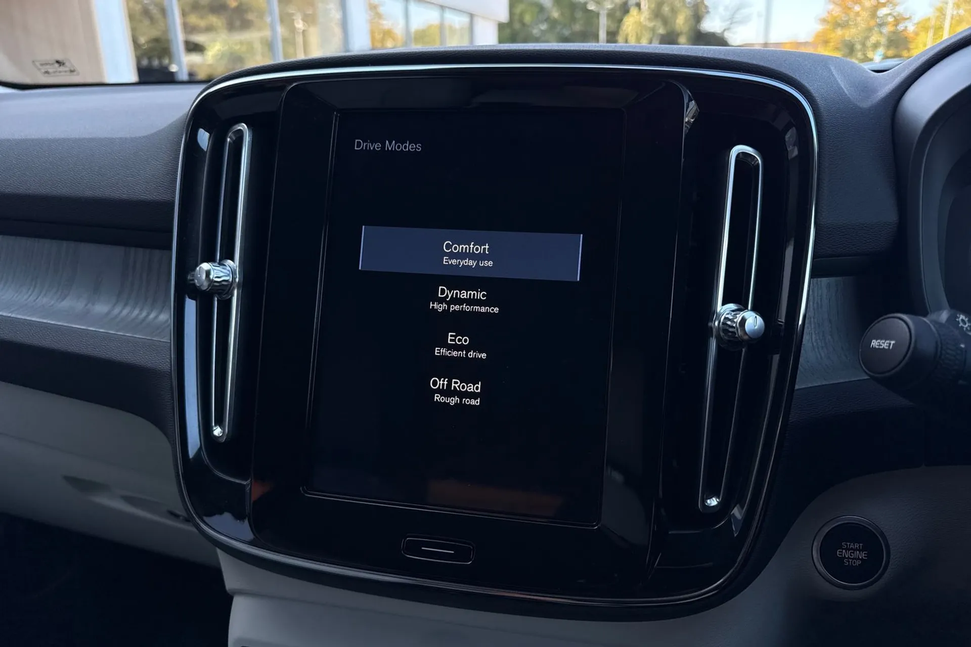 Volvo XC40 thumbnail image number 40