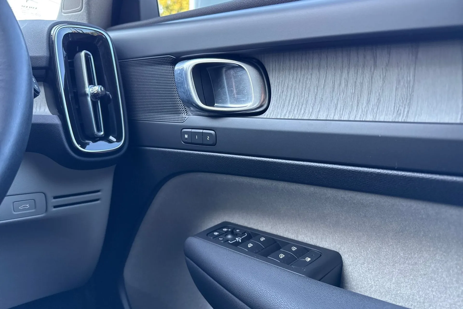 Volvo XC40 thumbnail image number 43