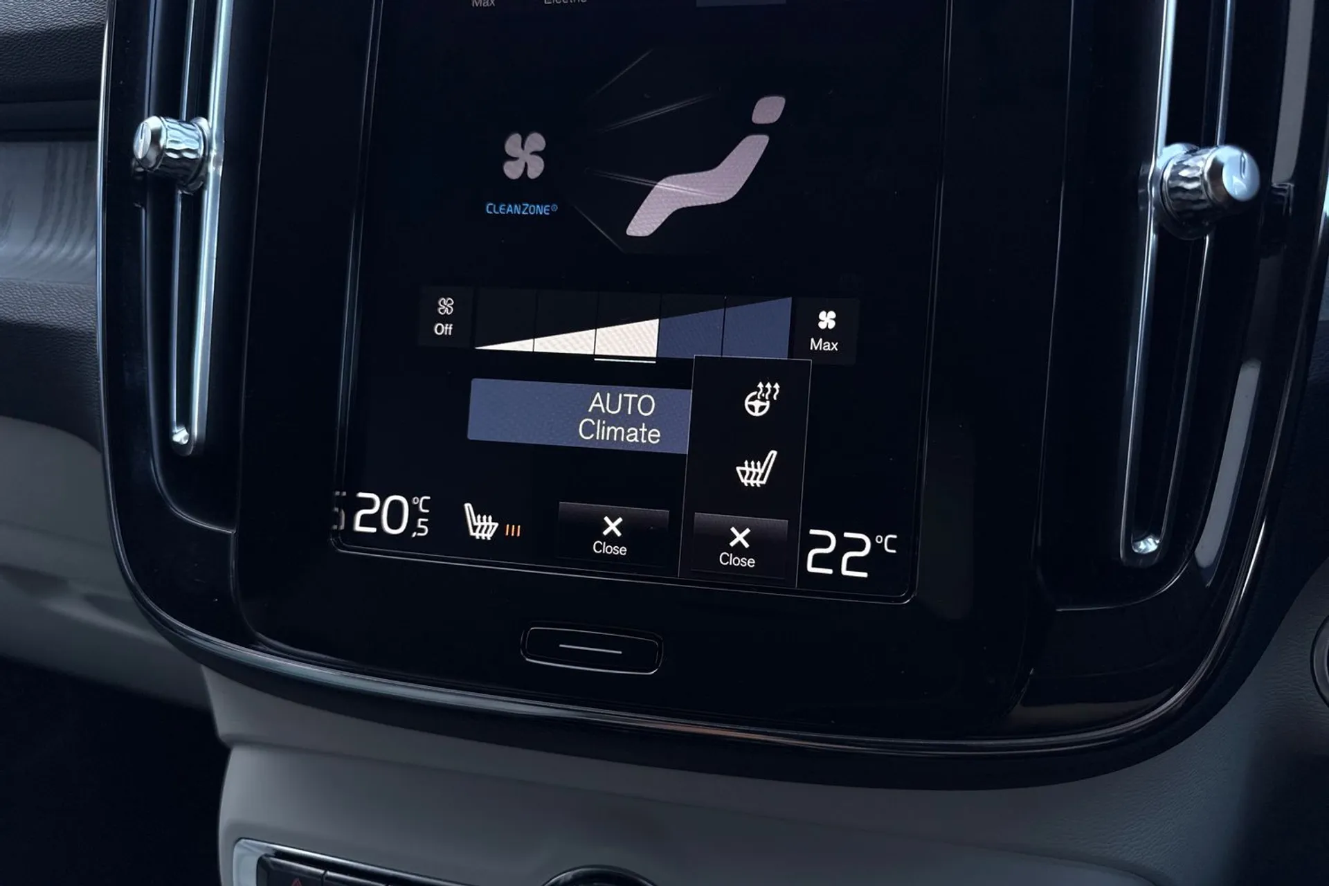 Volvo XC40 thumbnail image number 39