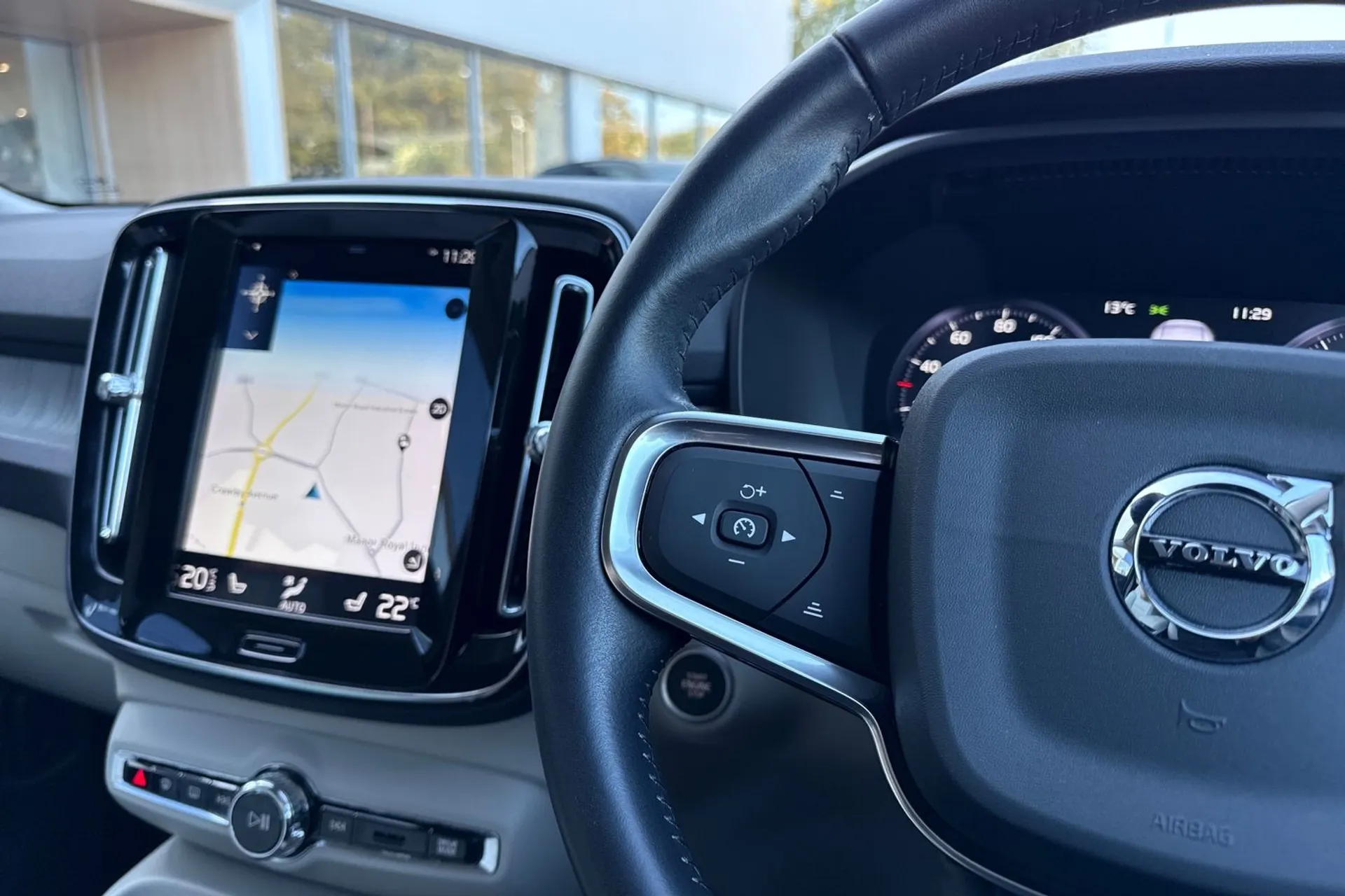 Volvo XC40 thumbnail image number 35