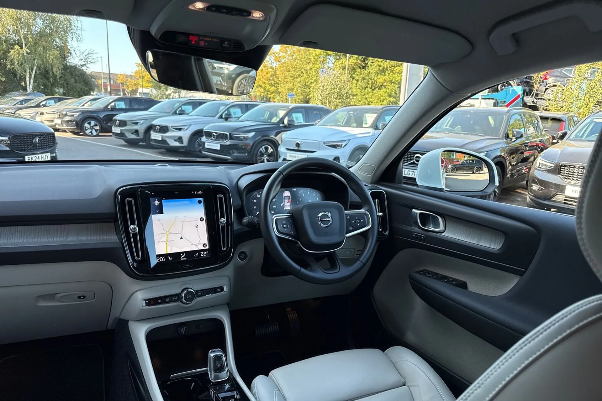 Volvo XC40 thumbnail image number 32