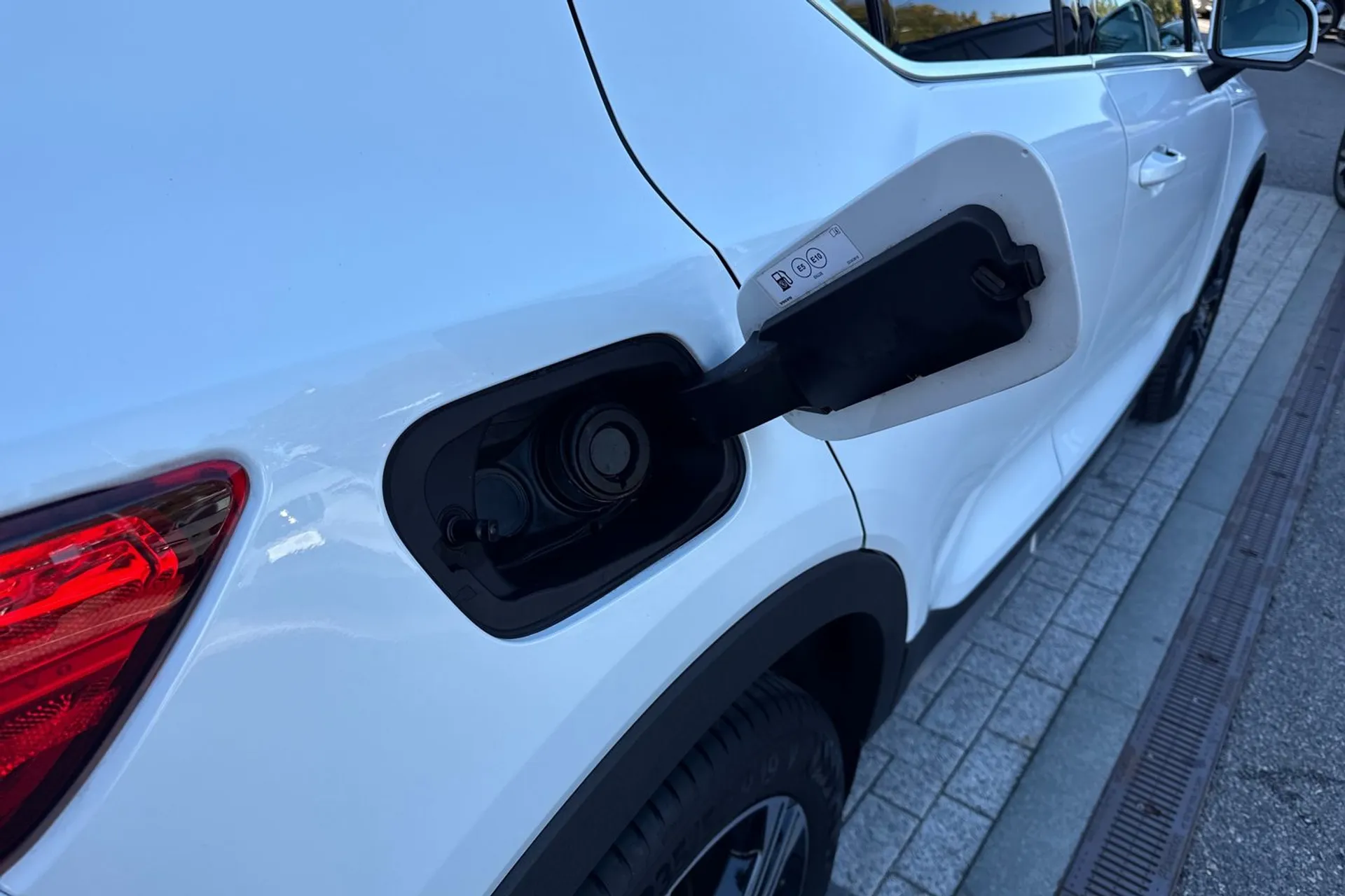 Volvo XC40 thumbnail image number 18