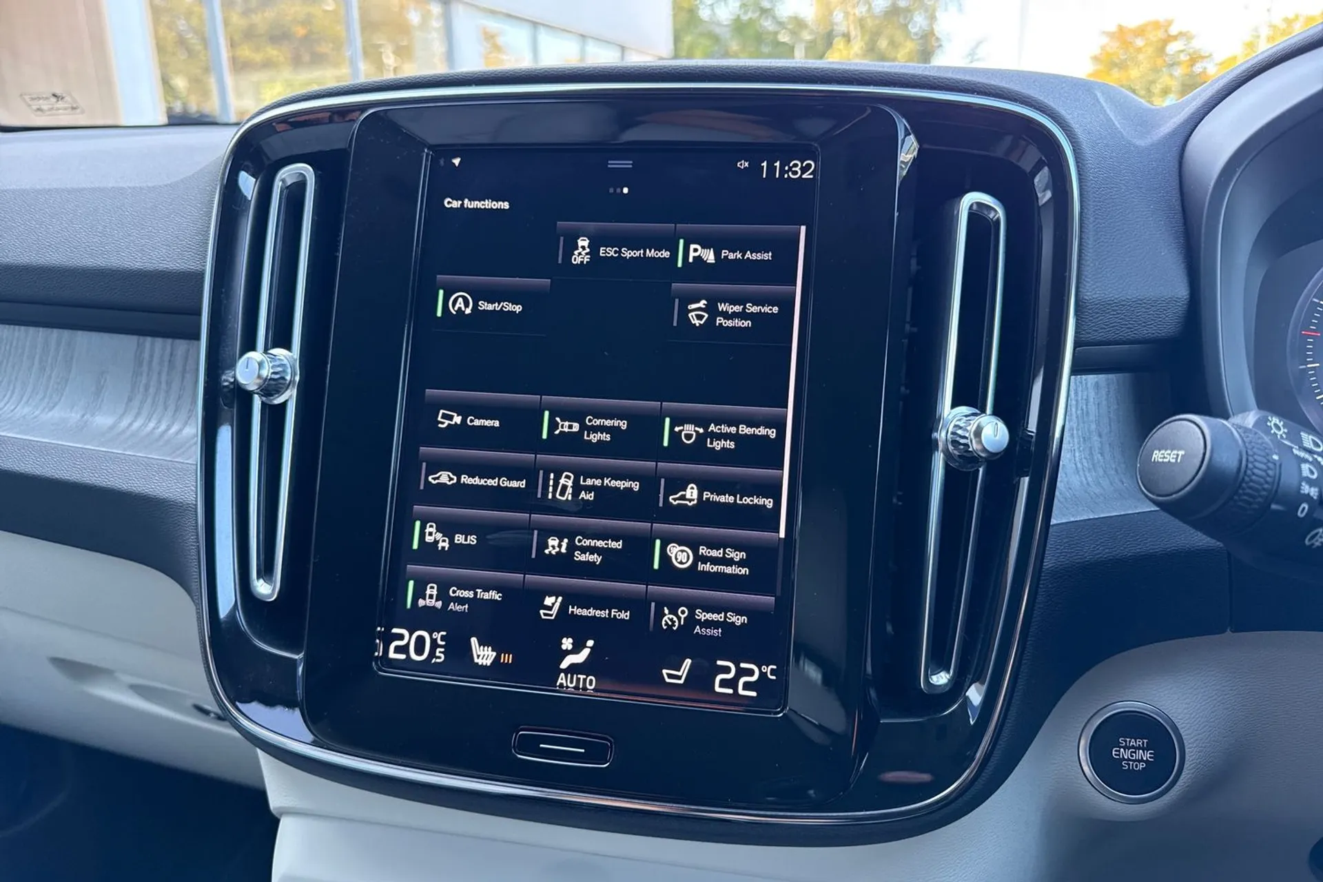 Volvo XC40 thumbnail image number 42