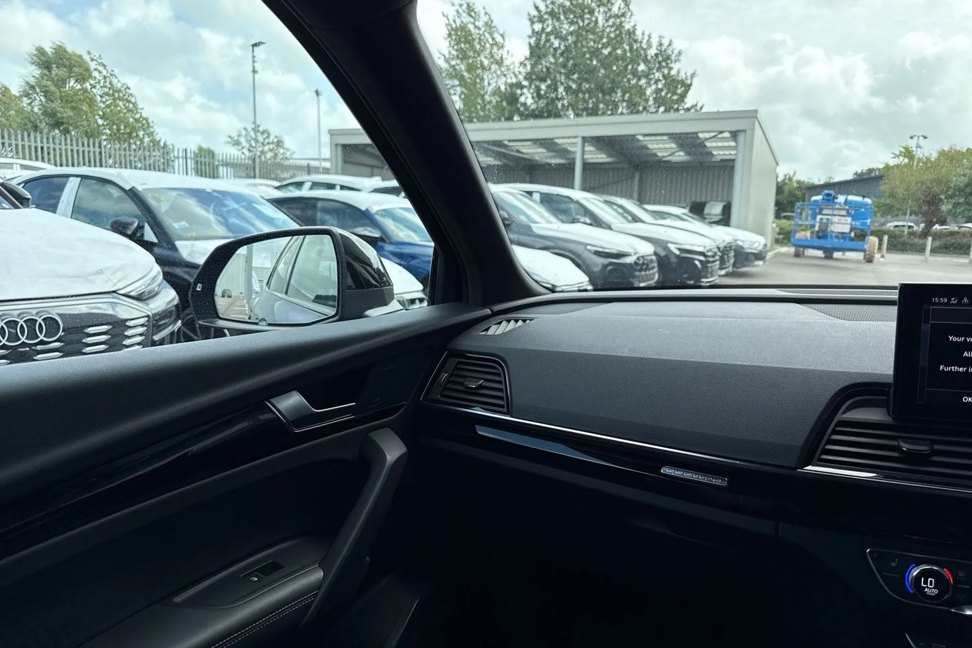 Audi Q5 thumbnail image number 37