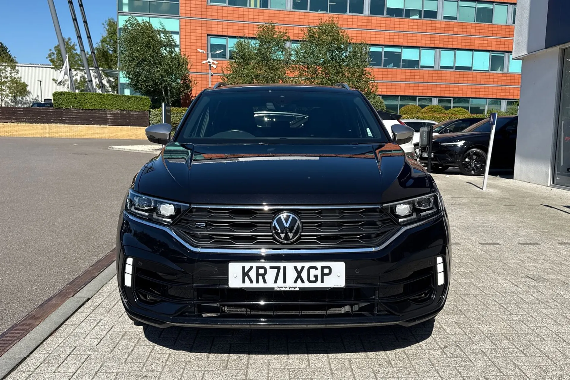 VOLKSWAGEN T-ROC thumbnail image number 12