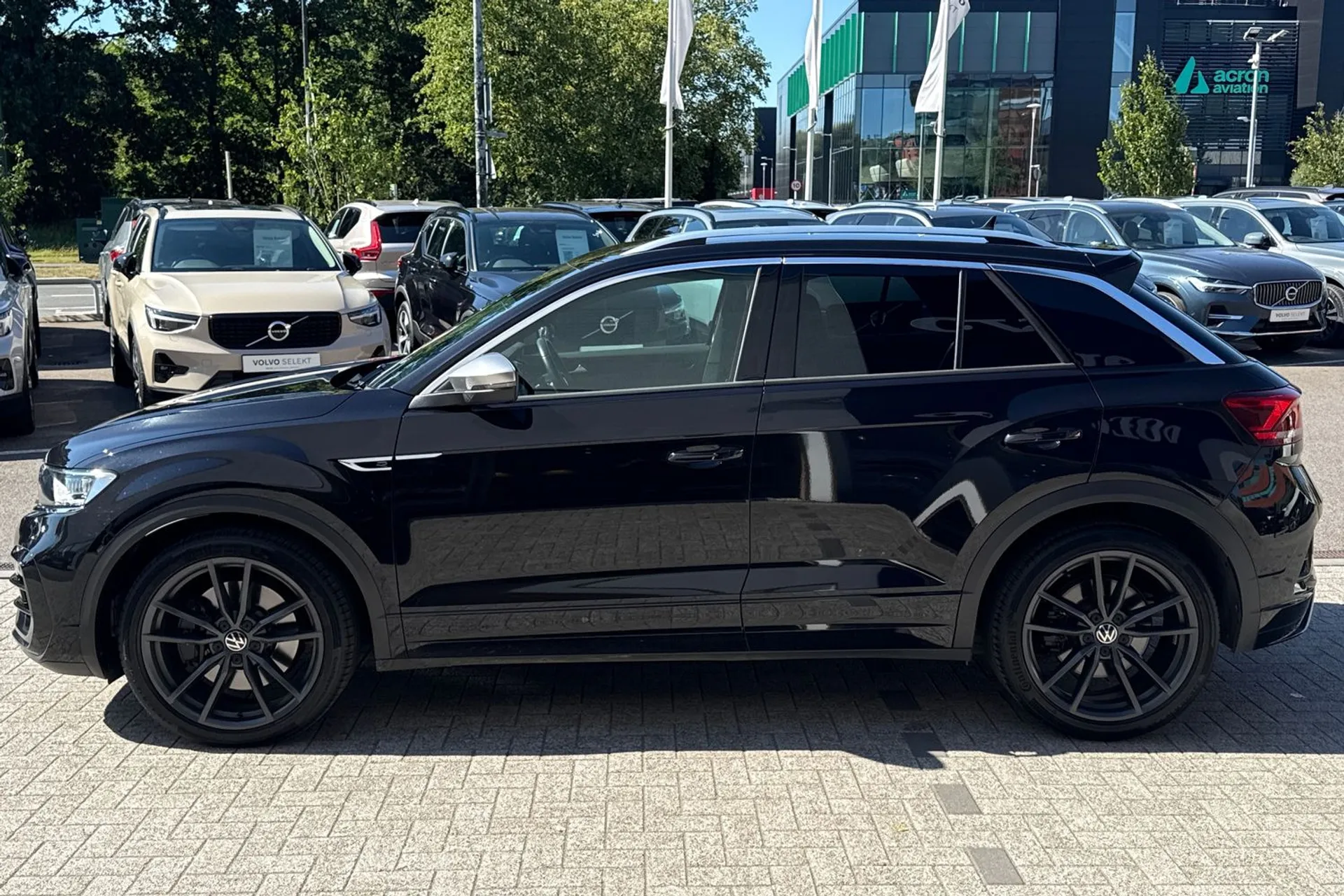 VOLKSWAGEN T-ROC thumbnail image number 10