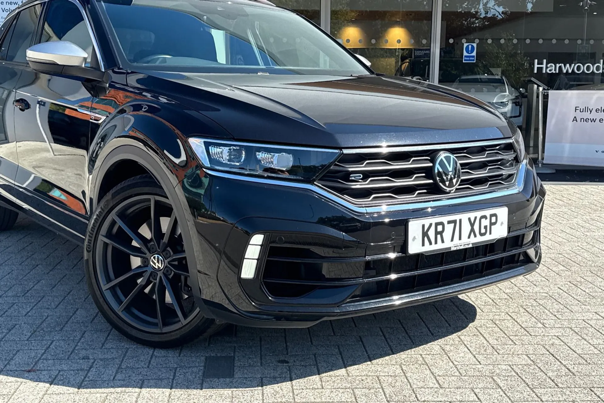 VOLKSWAGEN T-ROC thumbnail image number 6