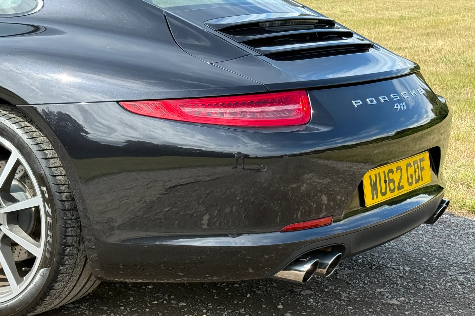 Porsche 911 thumbnail image number 19