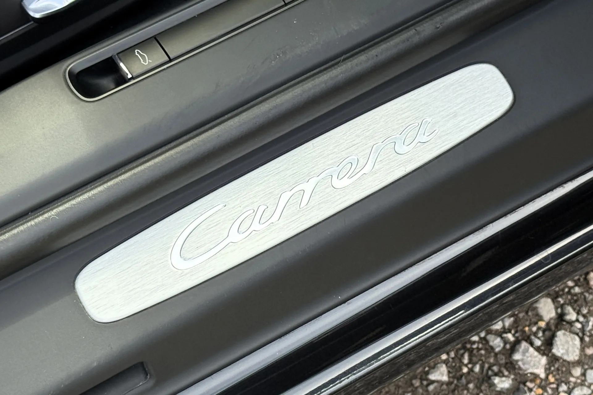 Porsche 911 thumbnail image number 15