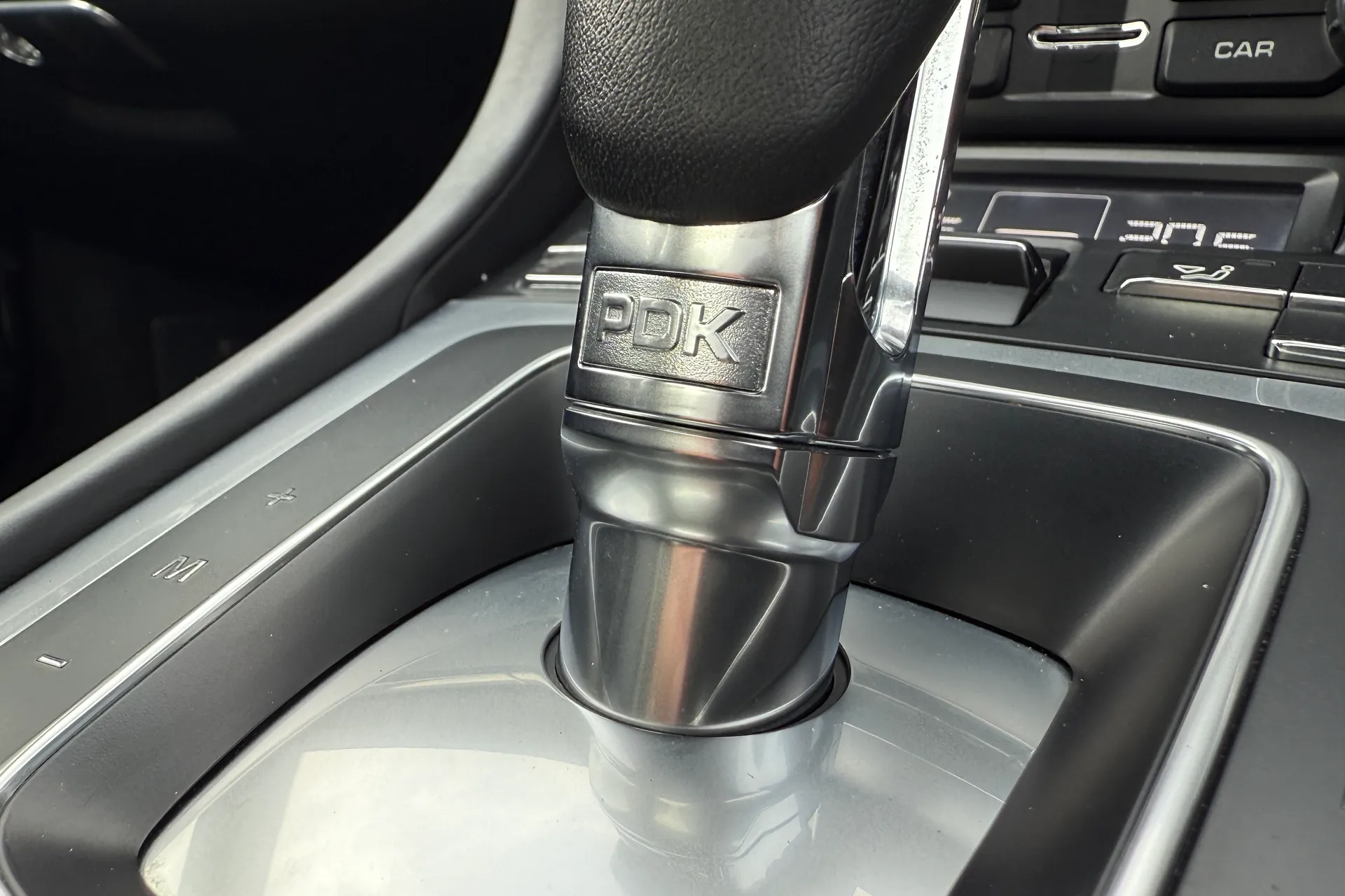 Porsche 911 thumbnail image number 39