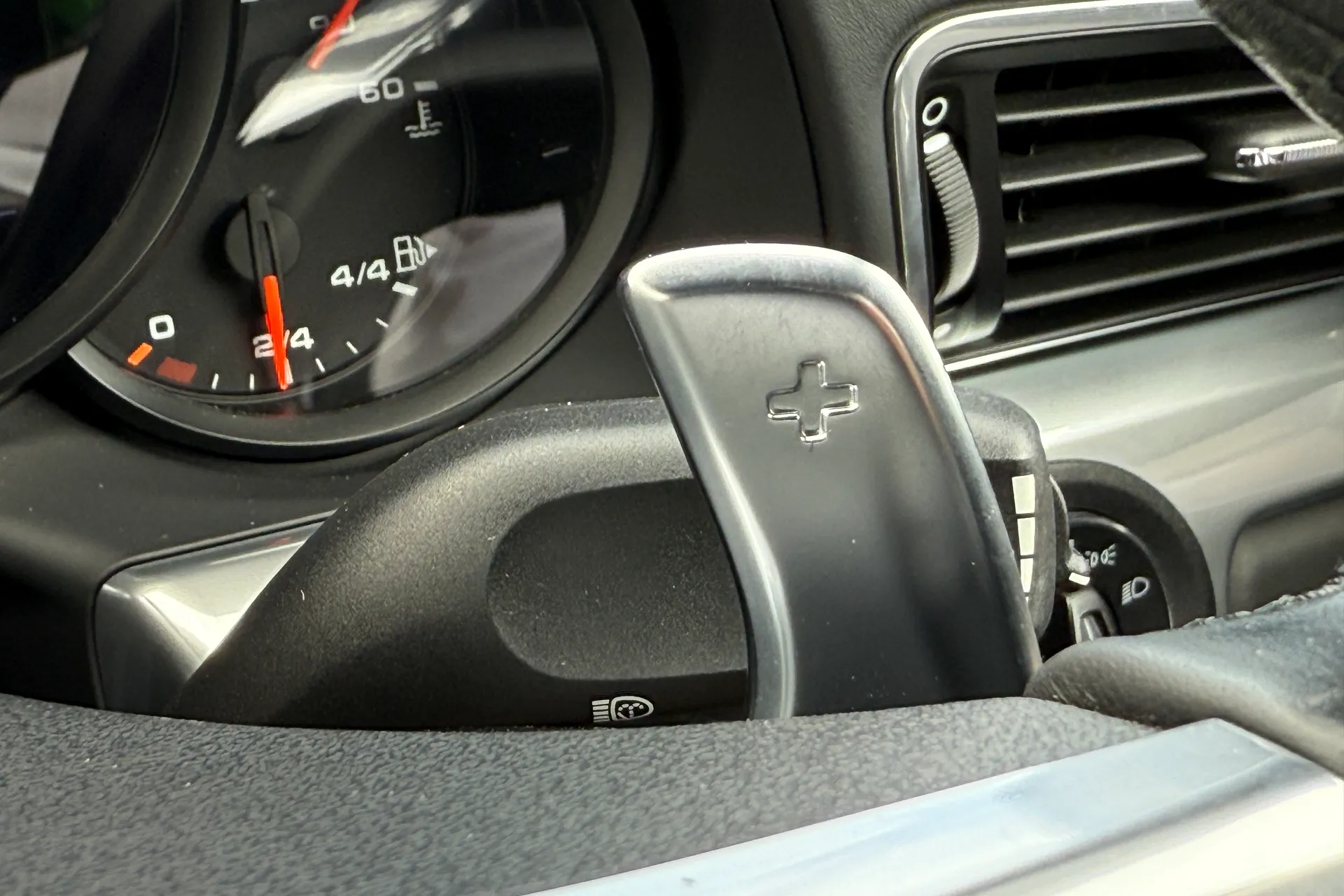 Porsche 911 thumbnail image number 41