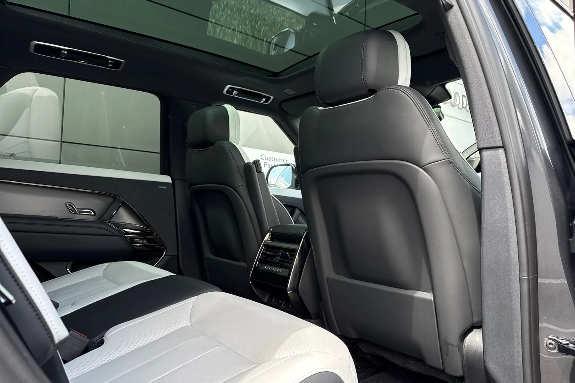 LAND ROVER RANGE ROVER SPORT thumbnail image number 36