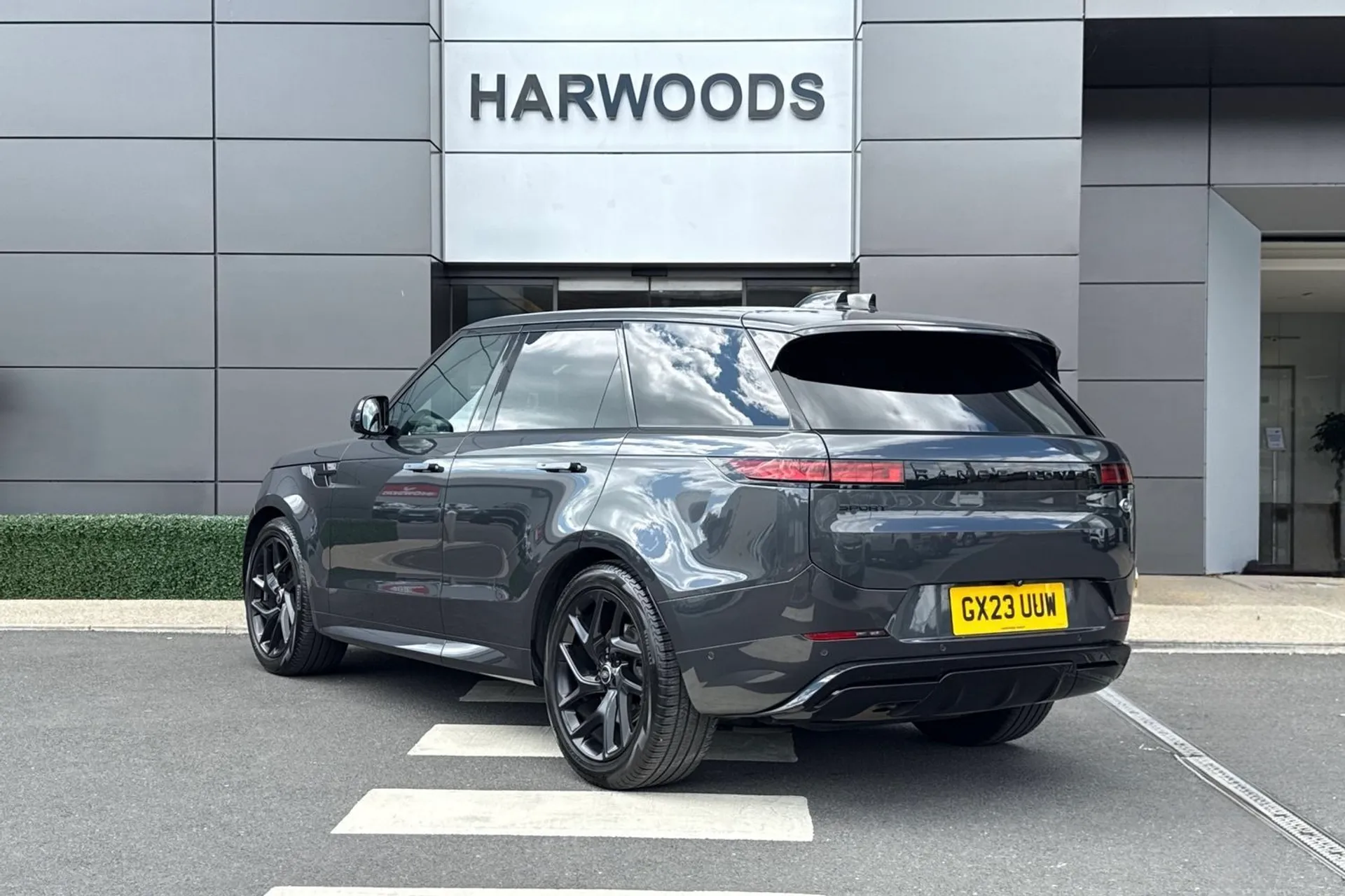 LAND ROVER RANGE ROVER SPORT thumbnail image number 11
