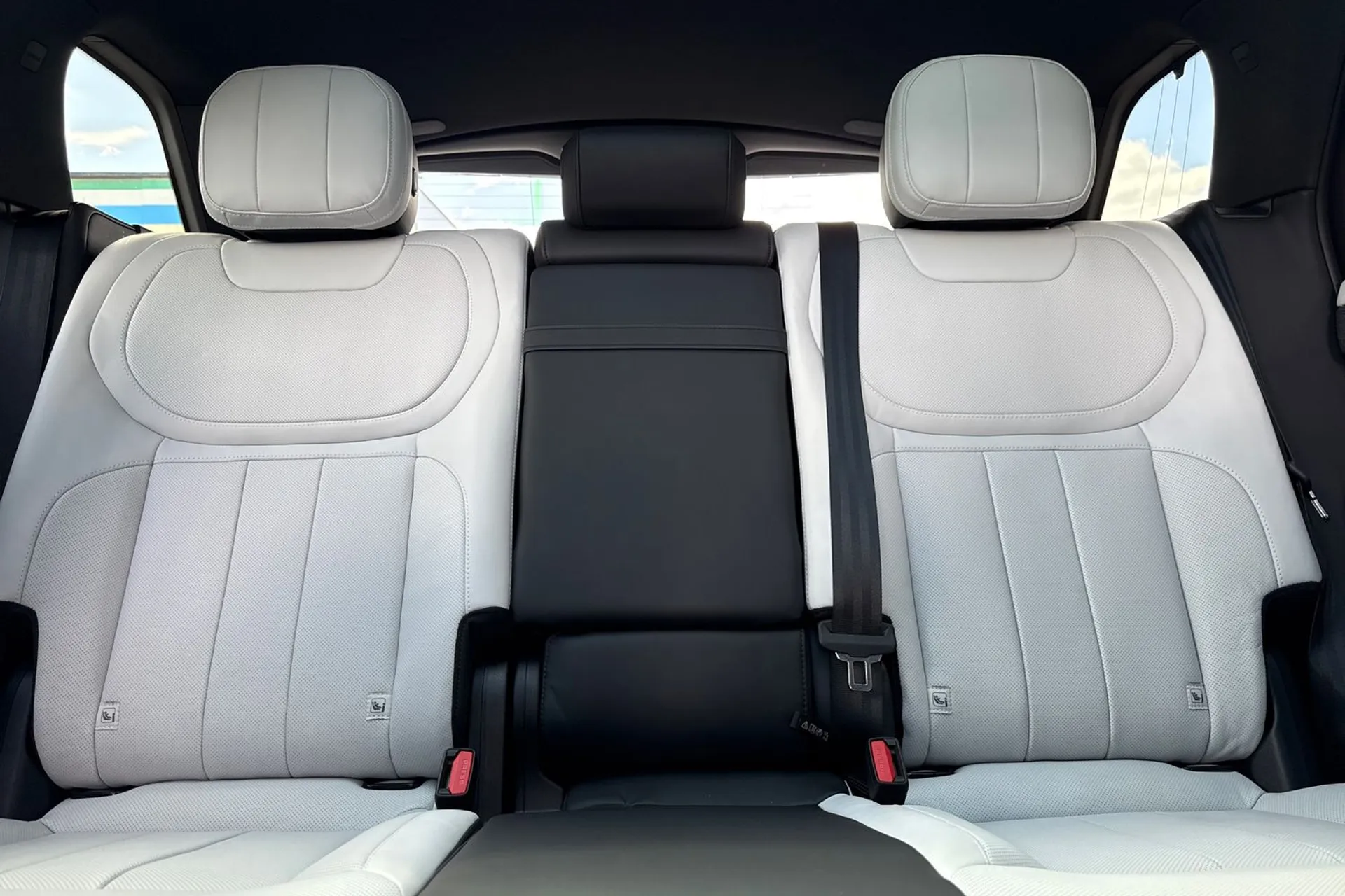LAND ROVER RANGE ROVER SPORT thumbnail image number 41