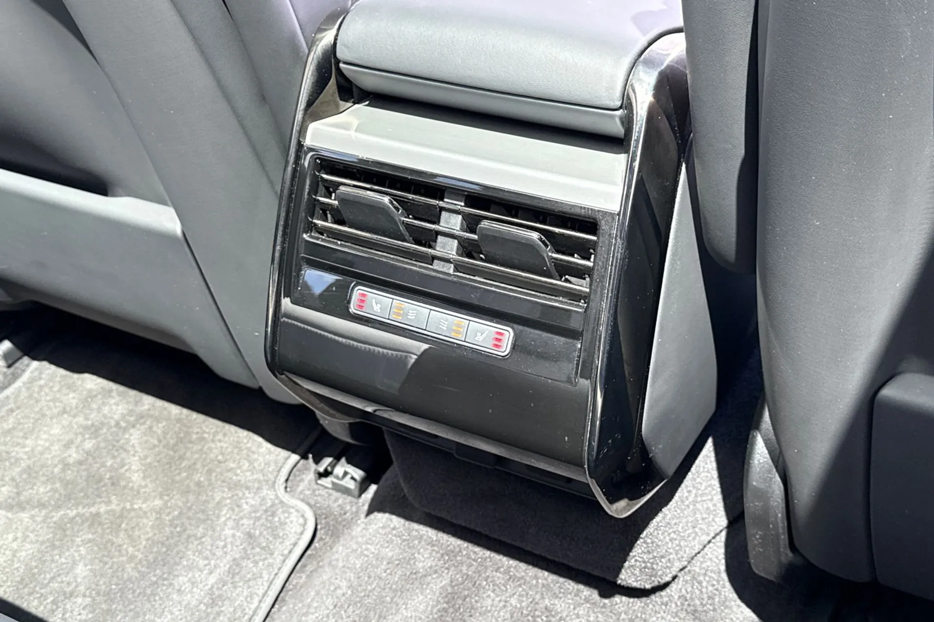 LAND ROVER RANGE ROVER SPORT thumbnail image number 59