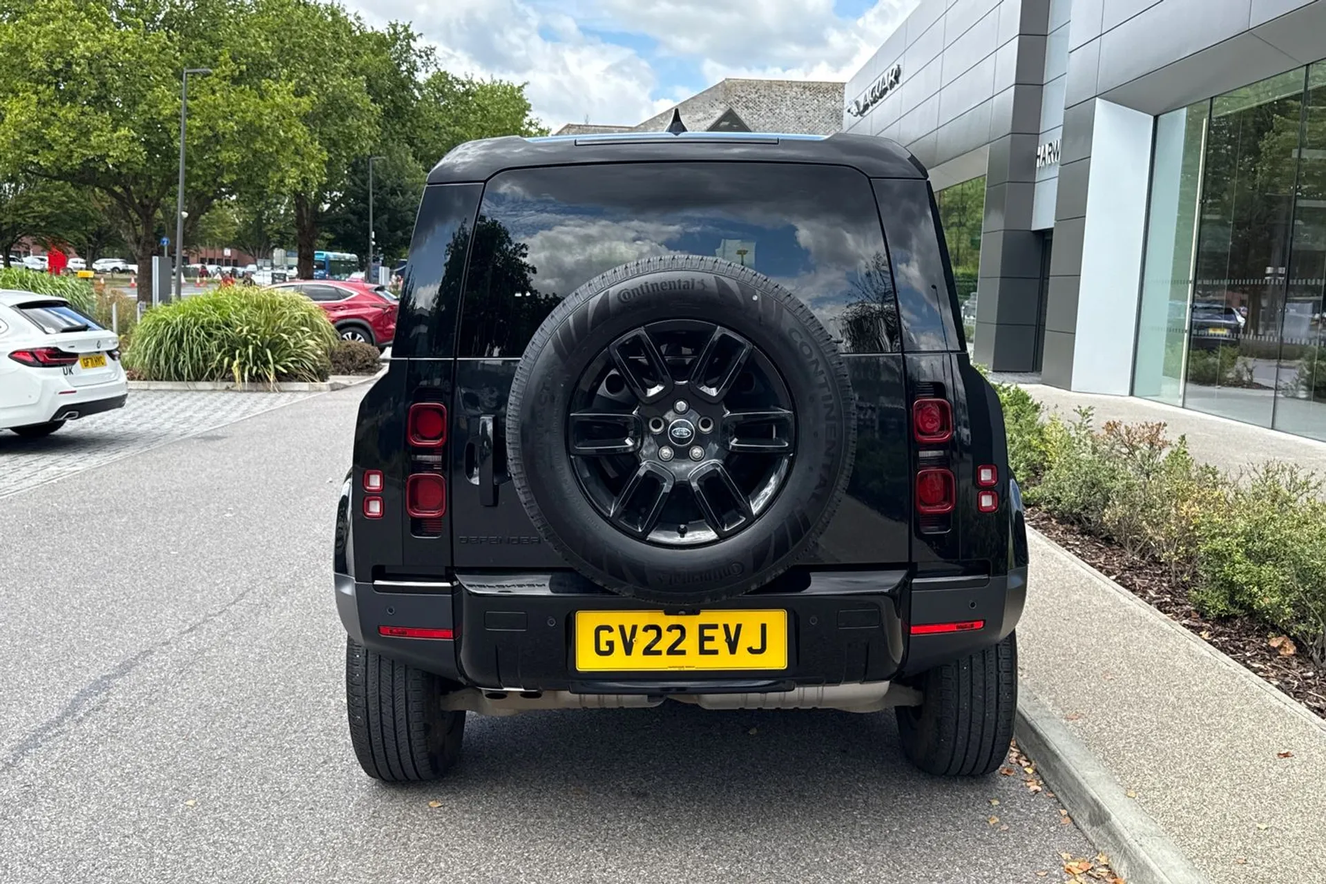 LAND ROVER DEFENDER thumbnail image number 19
