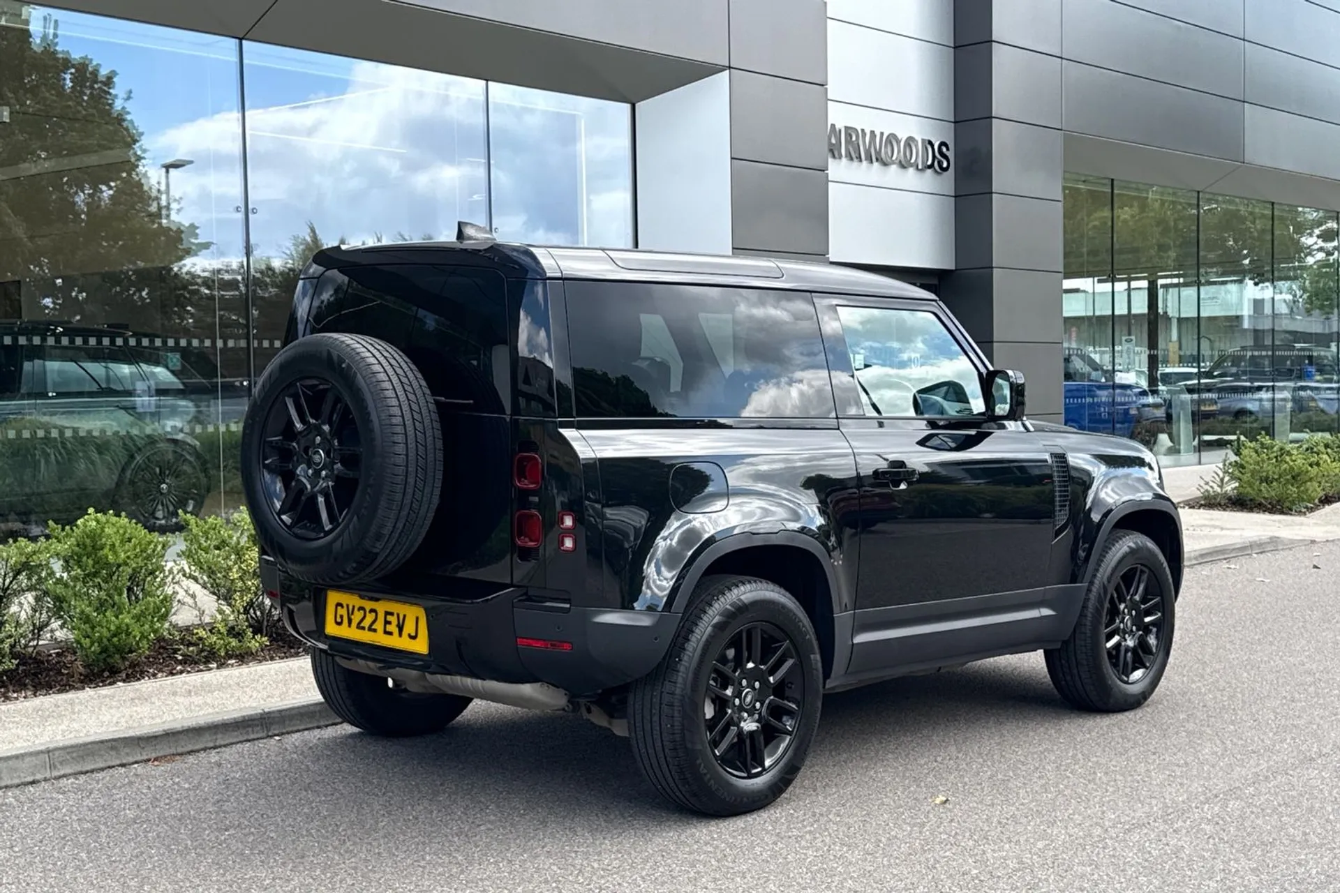 LAND ROVER DEFENDER thumbnail image number 15