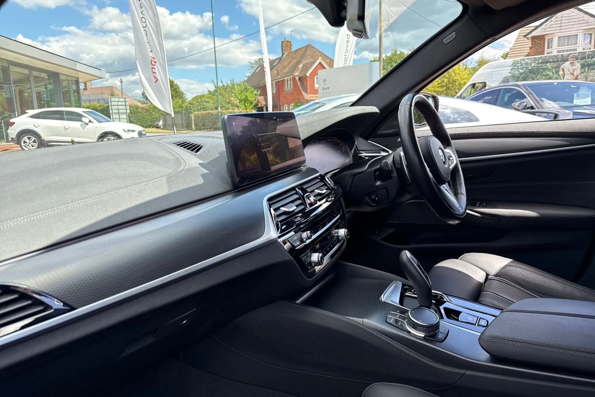 BMW 5 SERIES thumbnail image number 29