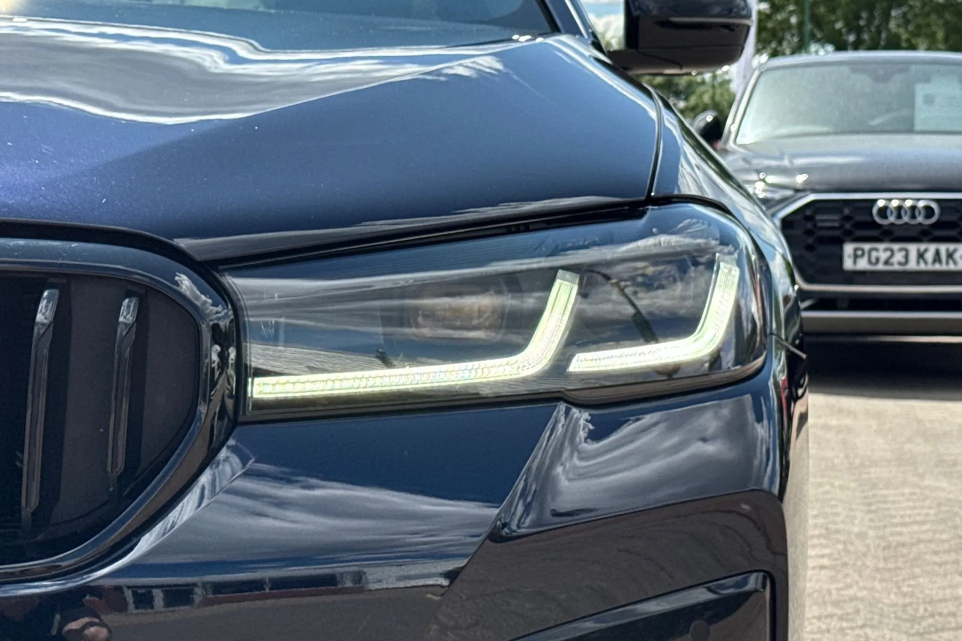 BMW 5 SERIES thumbnail image number 50