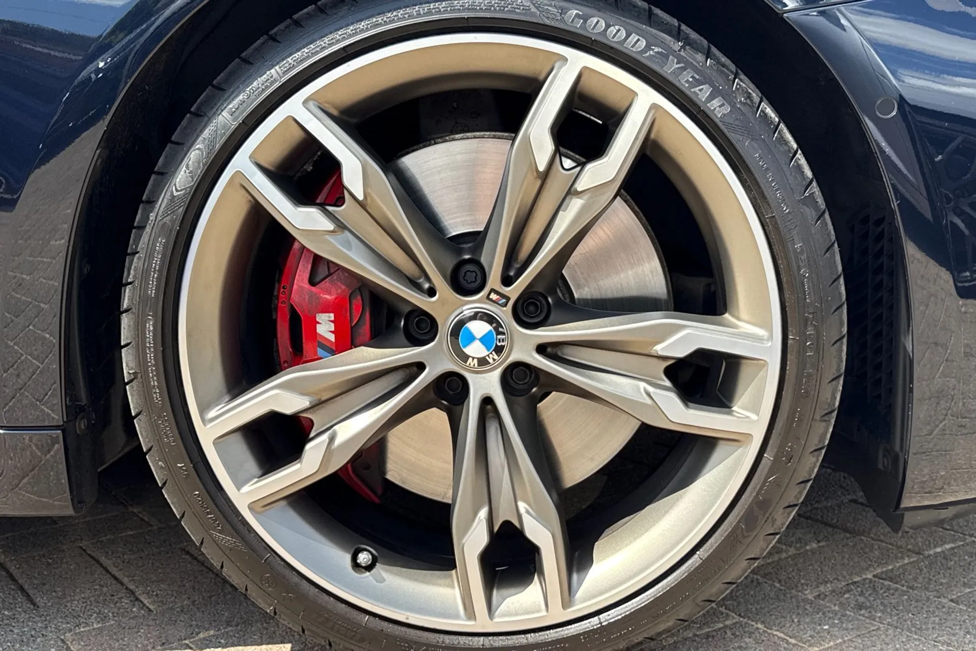 BMW 5 SERIES thumbnail image number 8