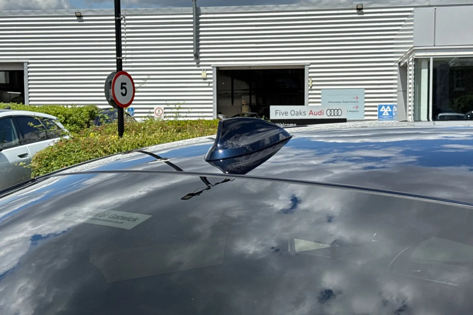 BMW 5 SERIES thumbnail image number 46