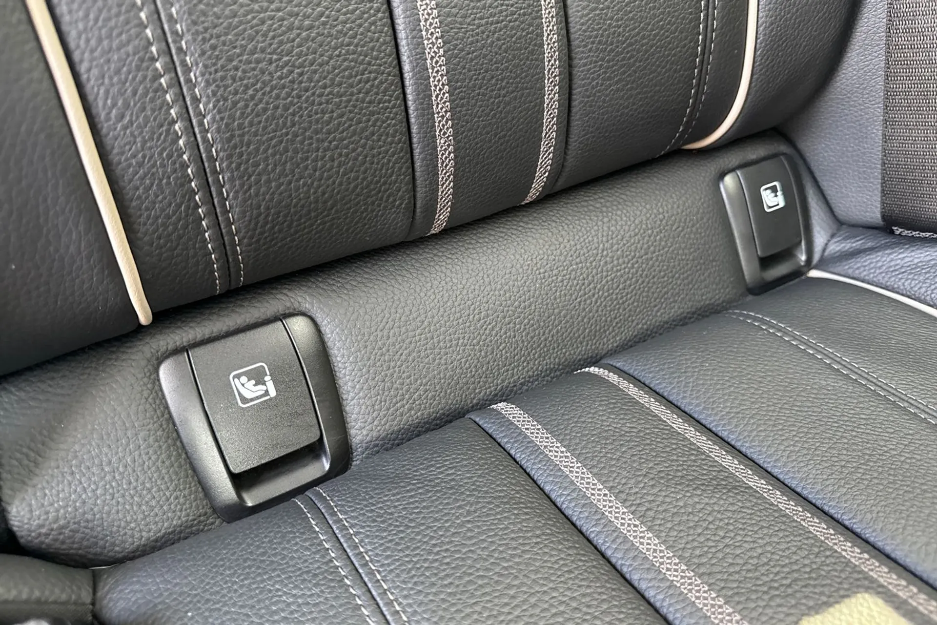 BMW 5 SERIES thumbnail image number 41