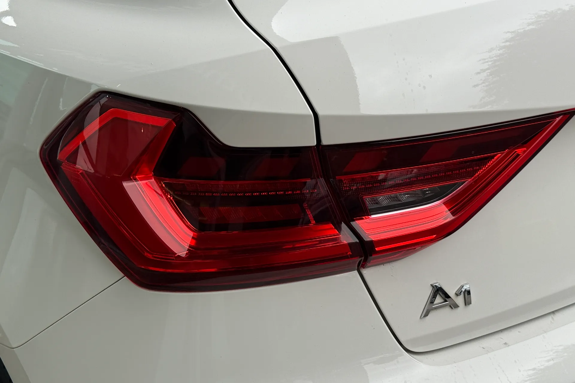 Audi A1 thumbnail image number 46