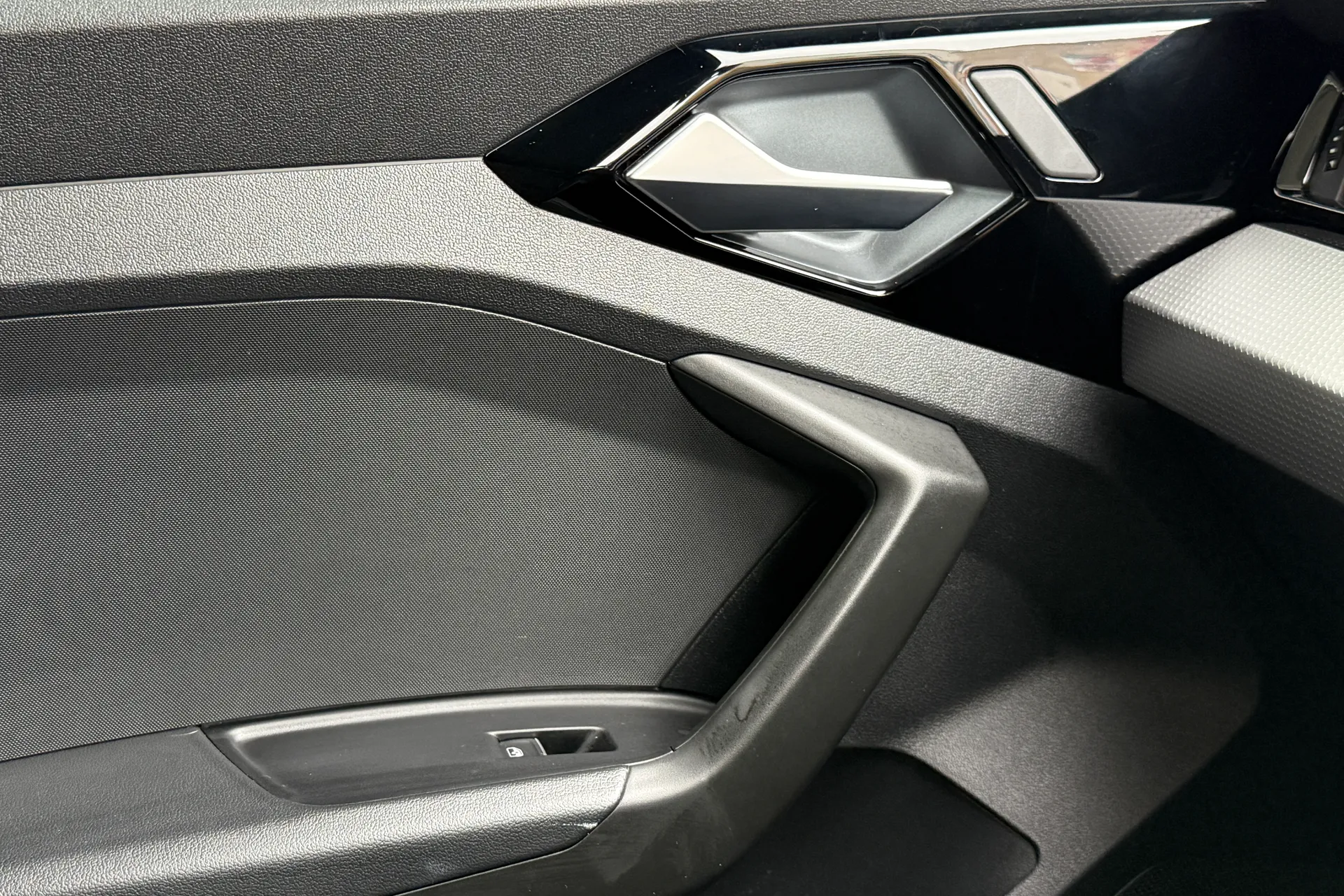 Audi A1 thumbnail image number 25