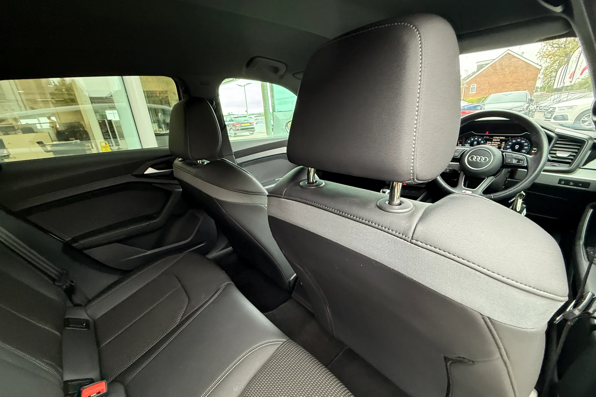 Audi A1 thumbnail image number 35