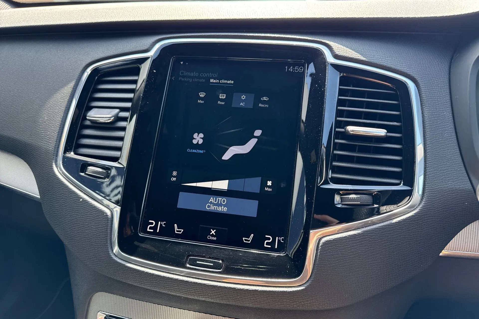 Volvo XC90 thumbnail image number 42