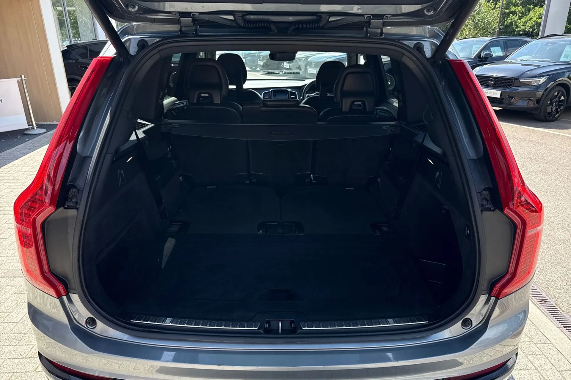 Volvo XC90 thumbnail image number 20