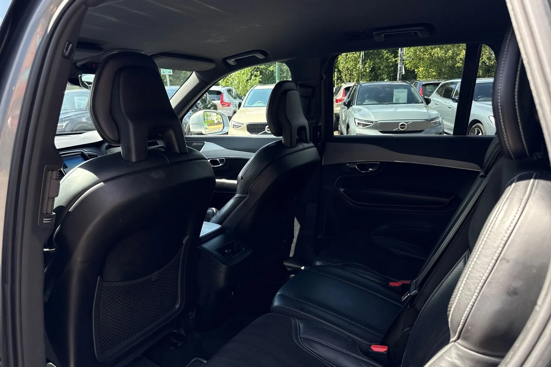 Volvo XC90 thumbnail image number 34