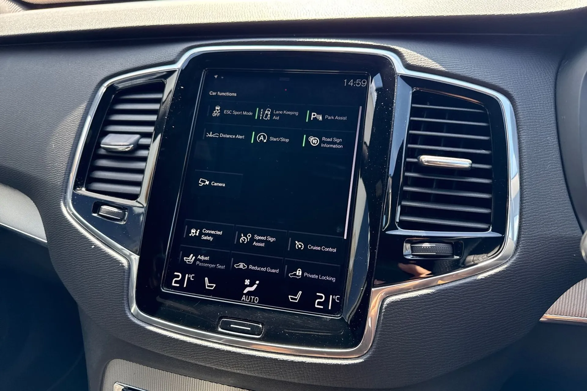 Volvo XC90 thumbnail image number 45