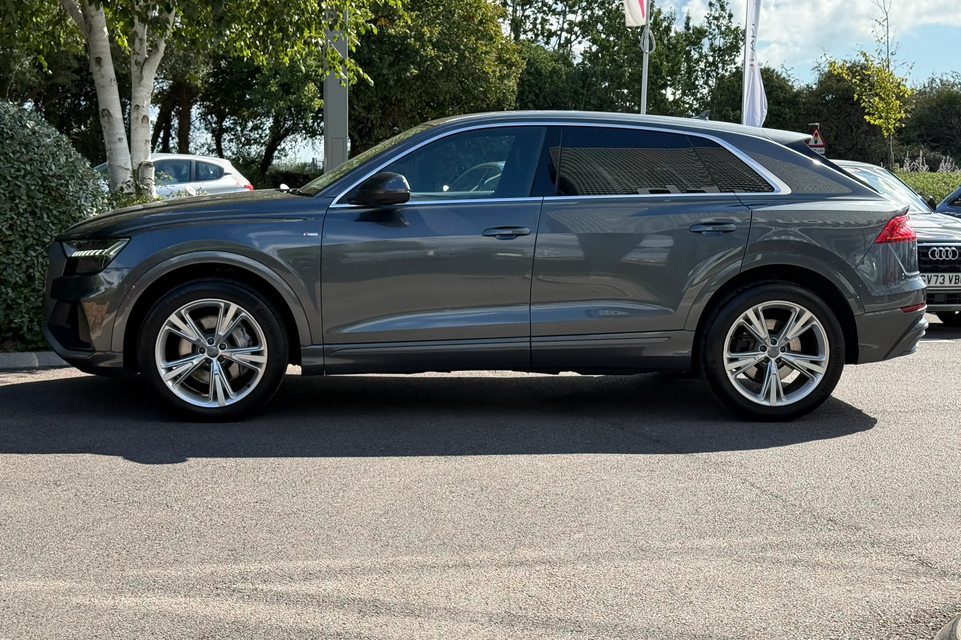 Audi Q8 thumbnail image number 37