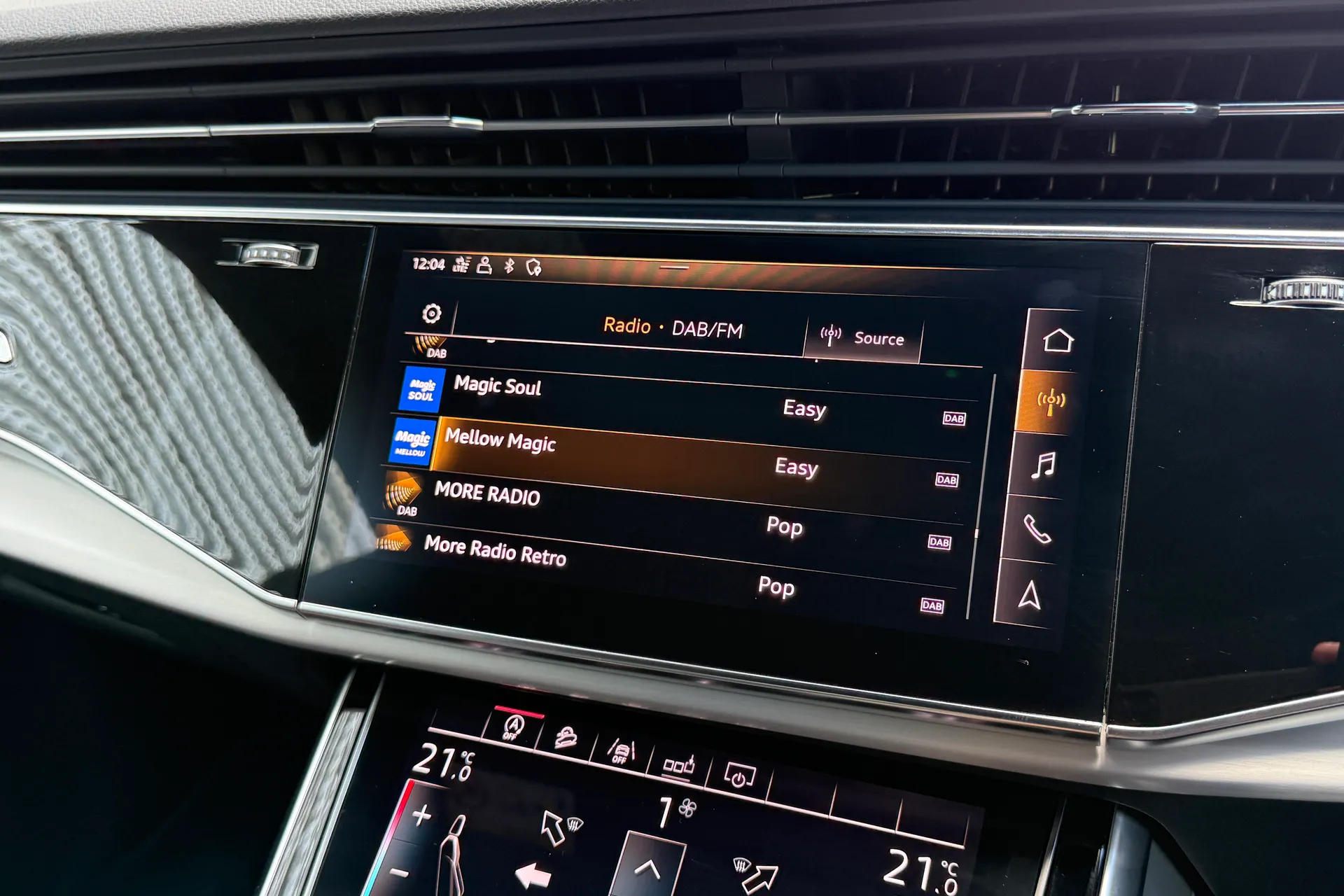 Audi Q8 thumbnail image number 38