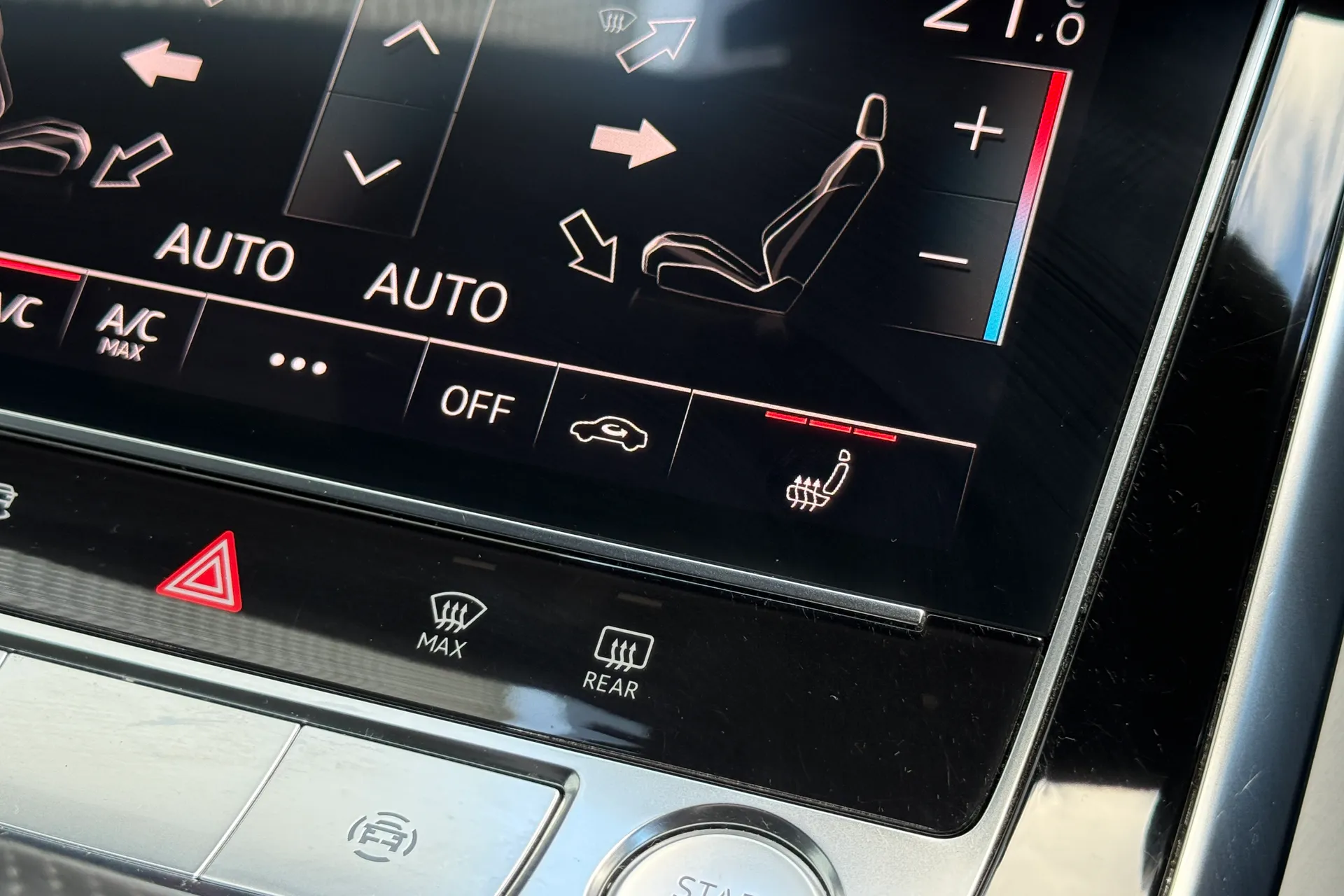 Audi Q8 thumbnail image number 32