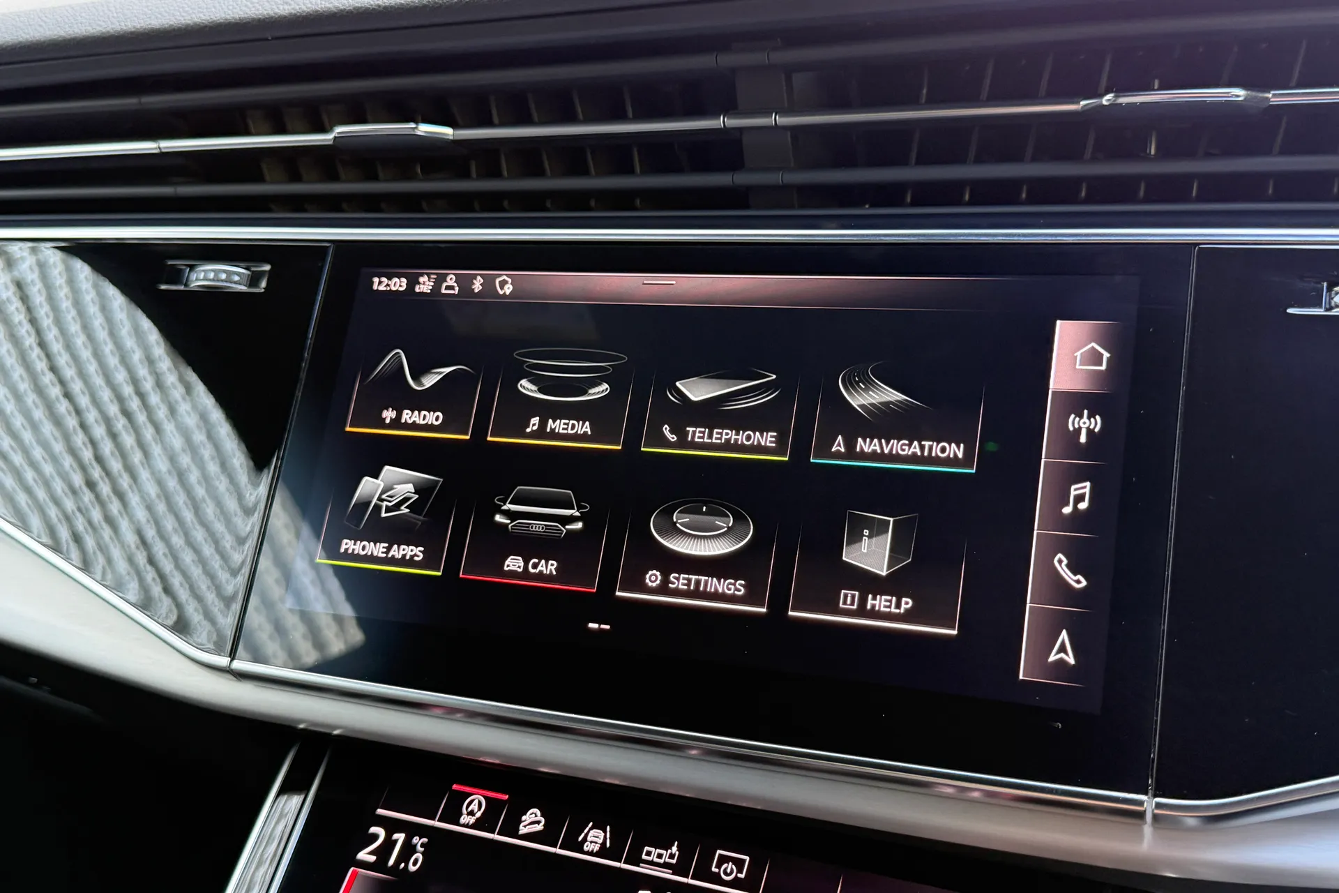 Audi Q8 thumbnail image number 28
