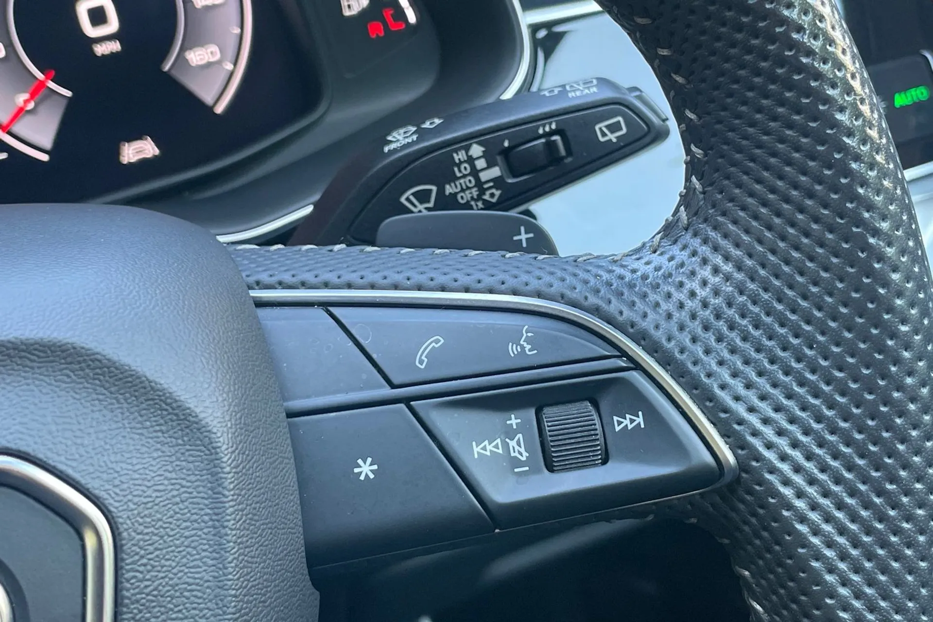 Audi Q8 thumbnail image number 58