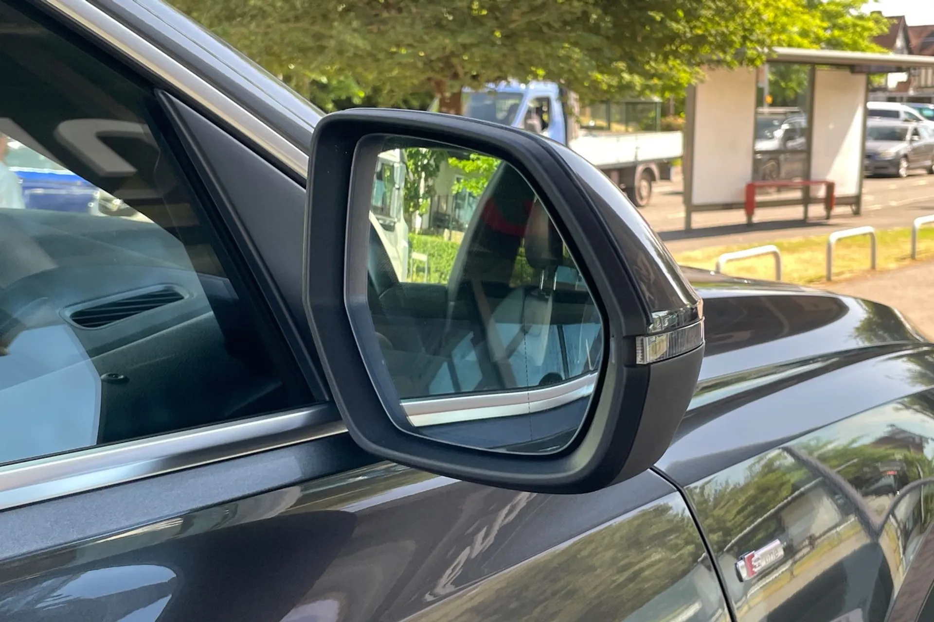 Audi Q8 thumbnail image number 47